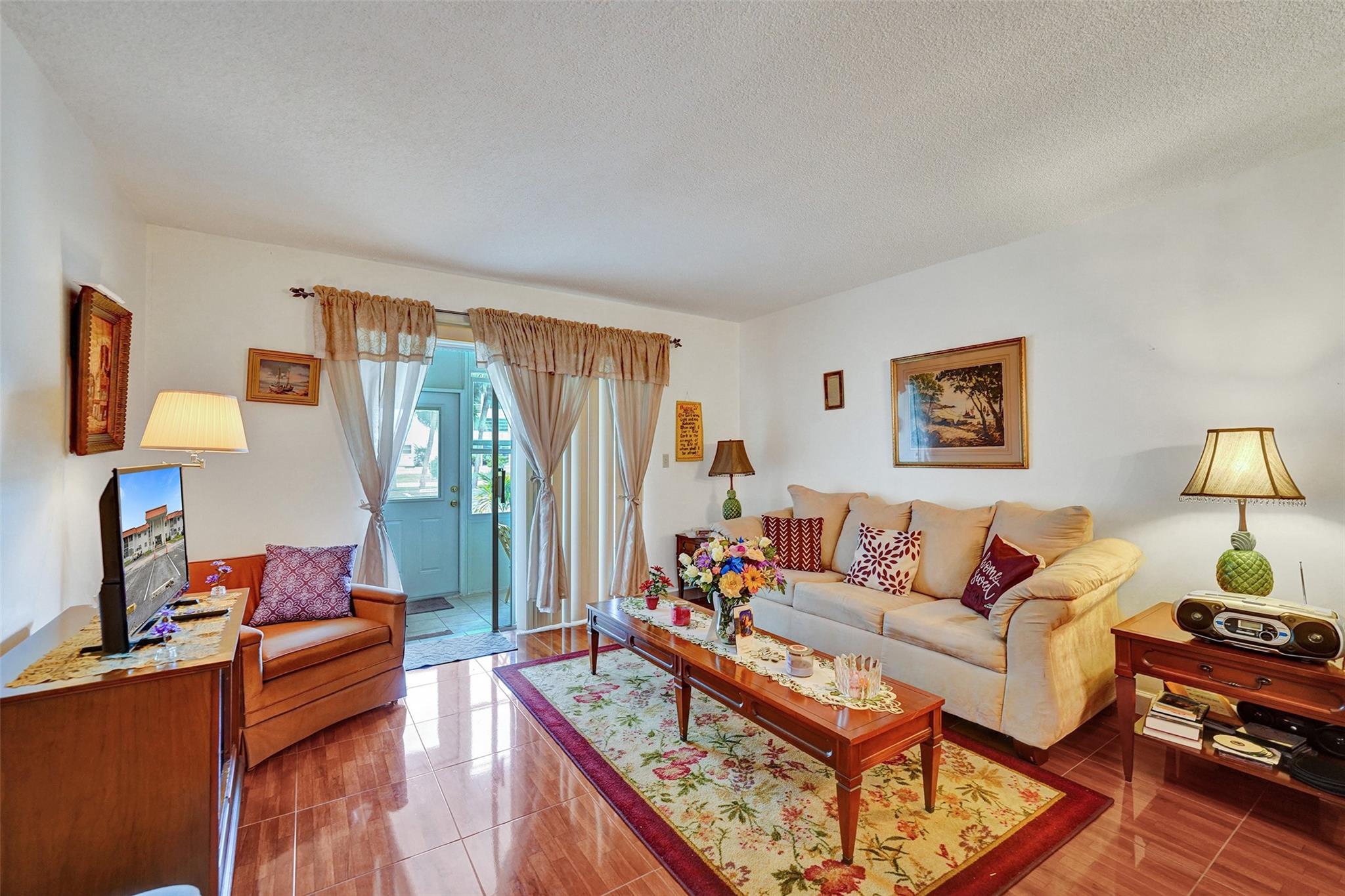 Castle Apartments - Residential