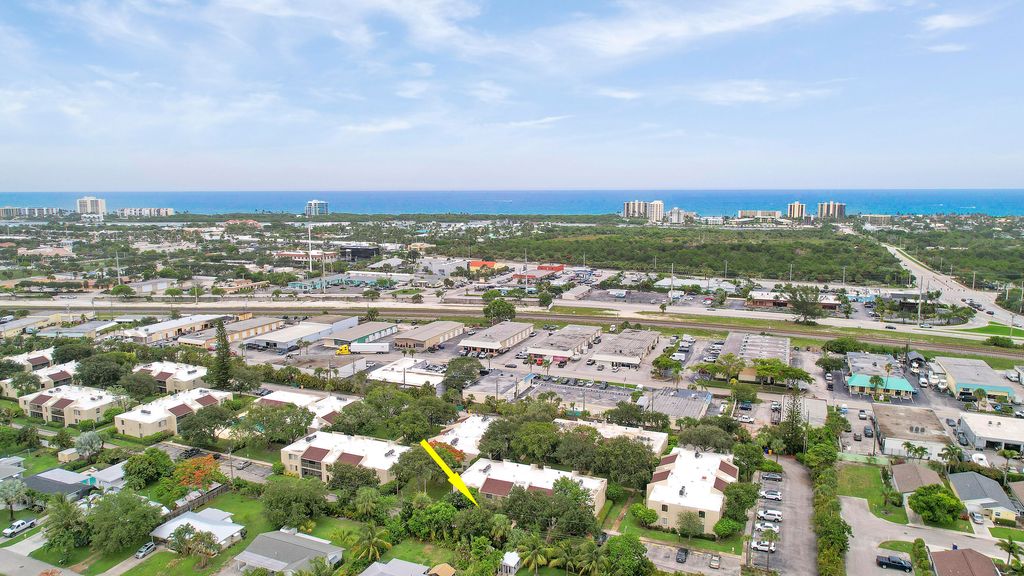 Photo of 150 Pineview Road #K4, Jupiter, FL 33469 (MLS # R11097603)