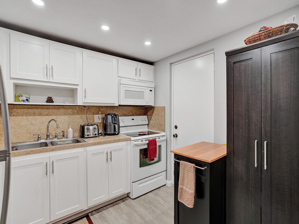 Photo of 2324 S Cypress Bend Drive #215, Pompano Beach, FL 33069 (MLS # F10413390)