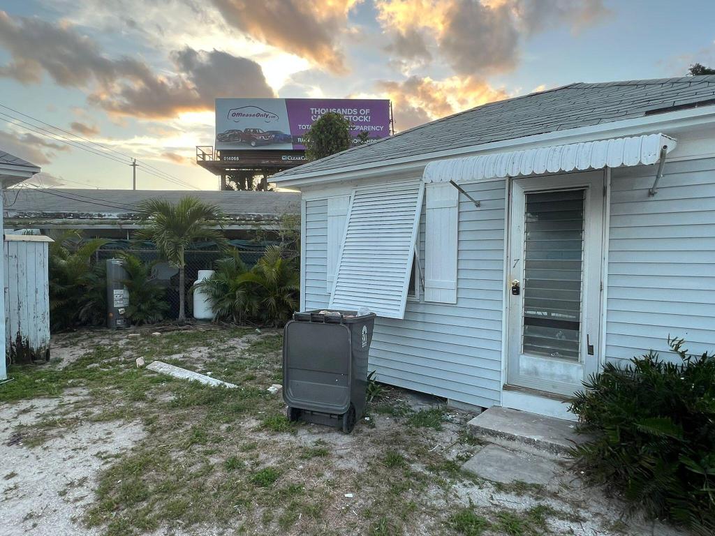 MEADOW PARK - Residential Lease