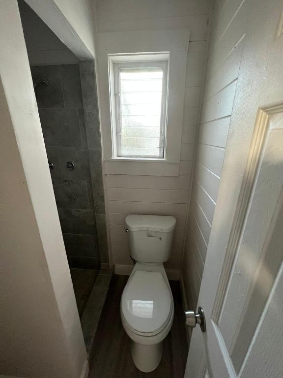 MEADOW PARK - Residential Lease