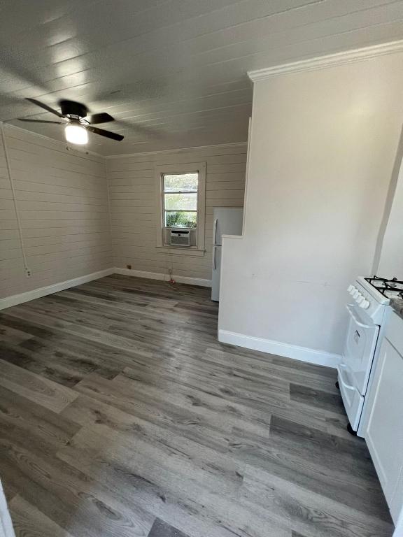 MEADOW PARK - Residential Lease