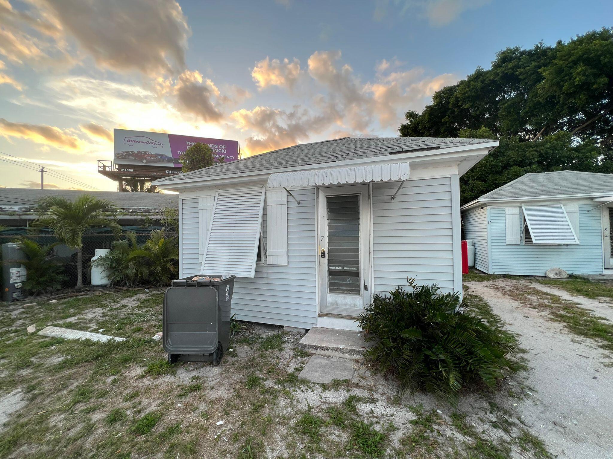 MEADOW PARK - Residential Lease