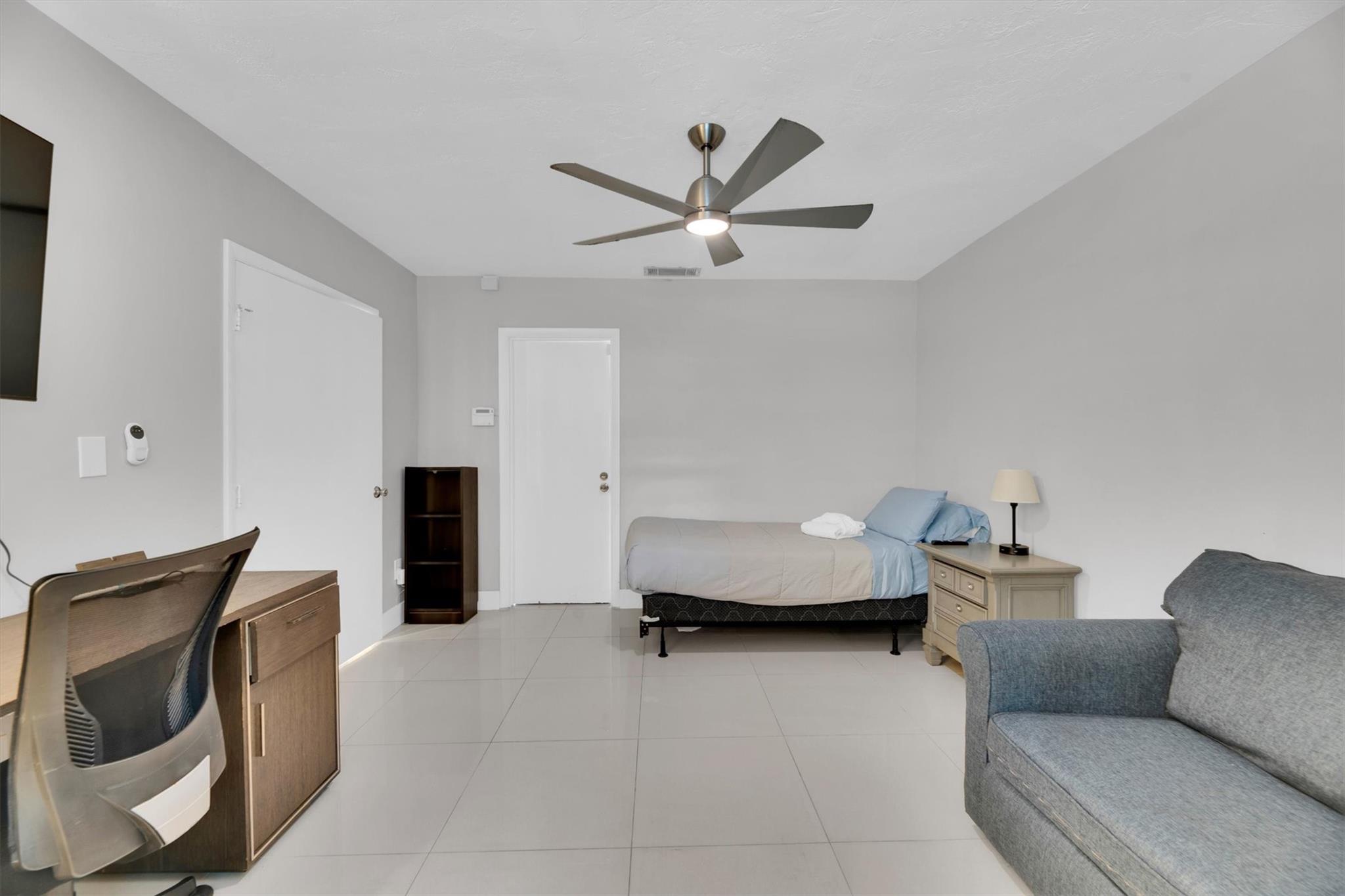 Pasadena Lakes South 75-4 - Residential