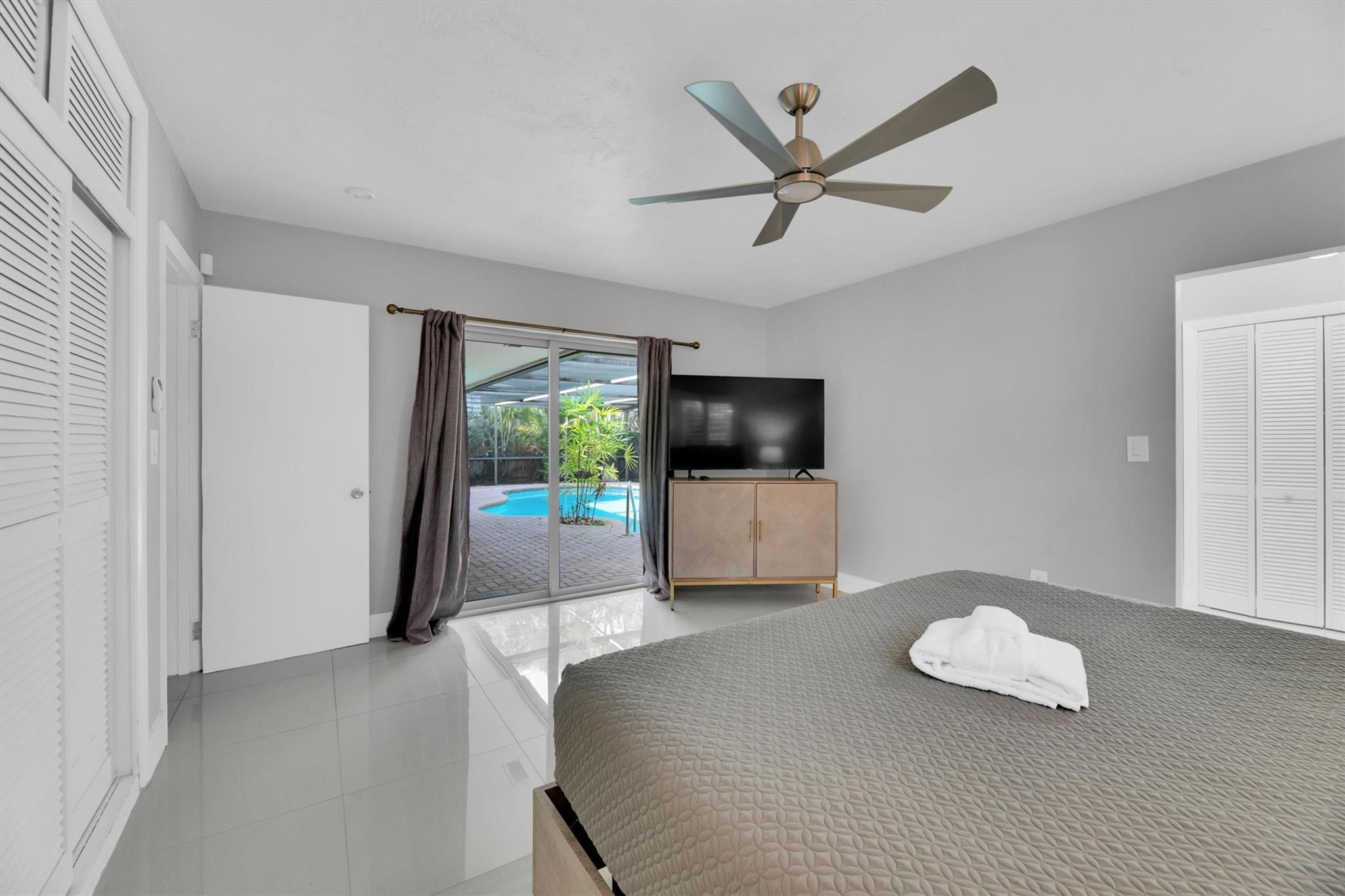 Pasadena Lakes South 75-4 - Residential