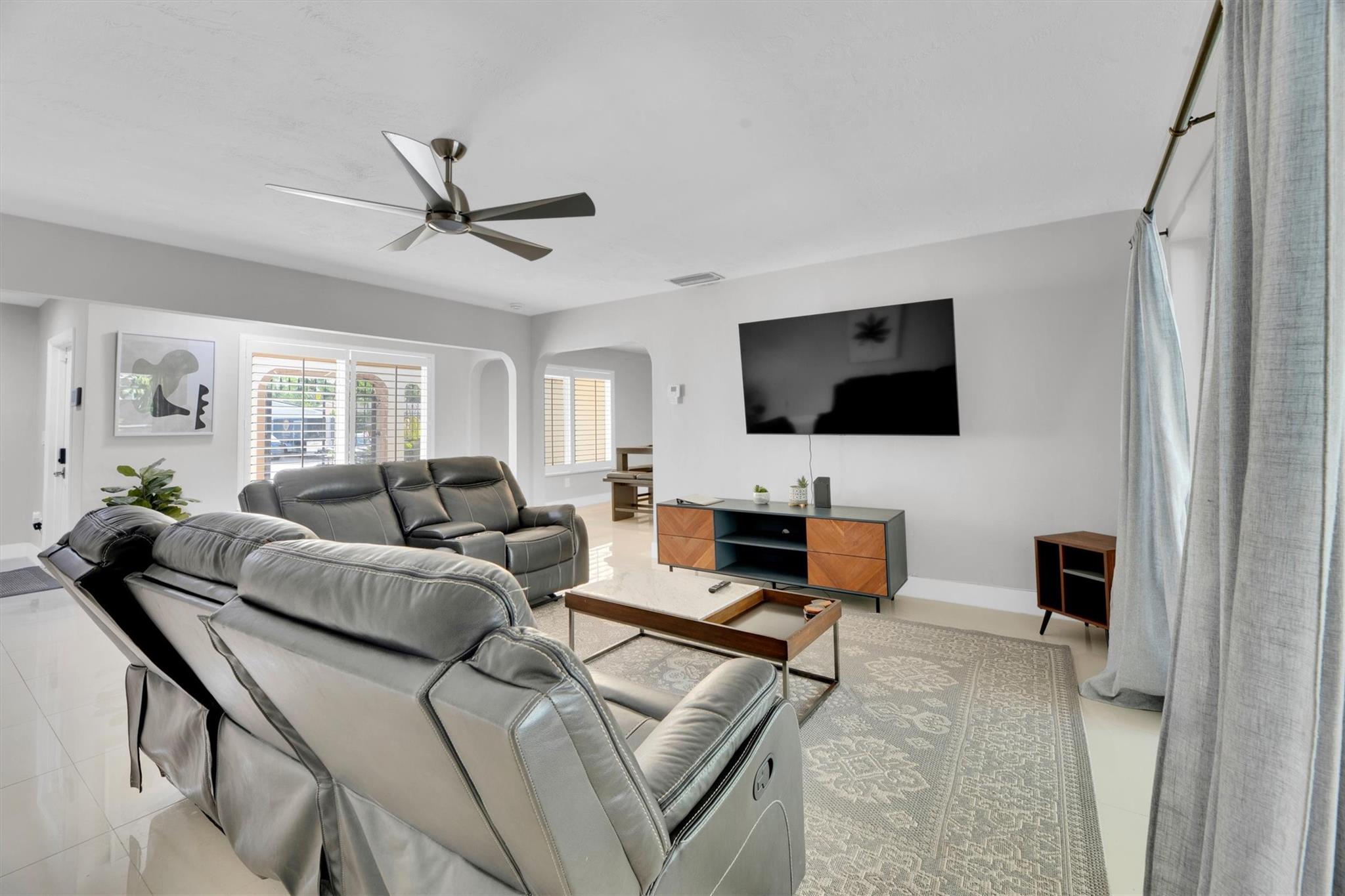 Pasadena Lakes South 75-4 - Residential