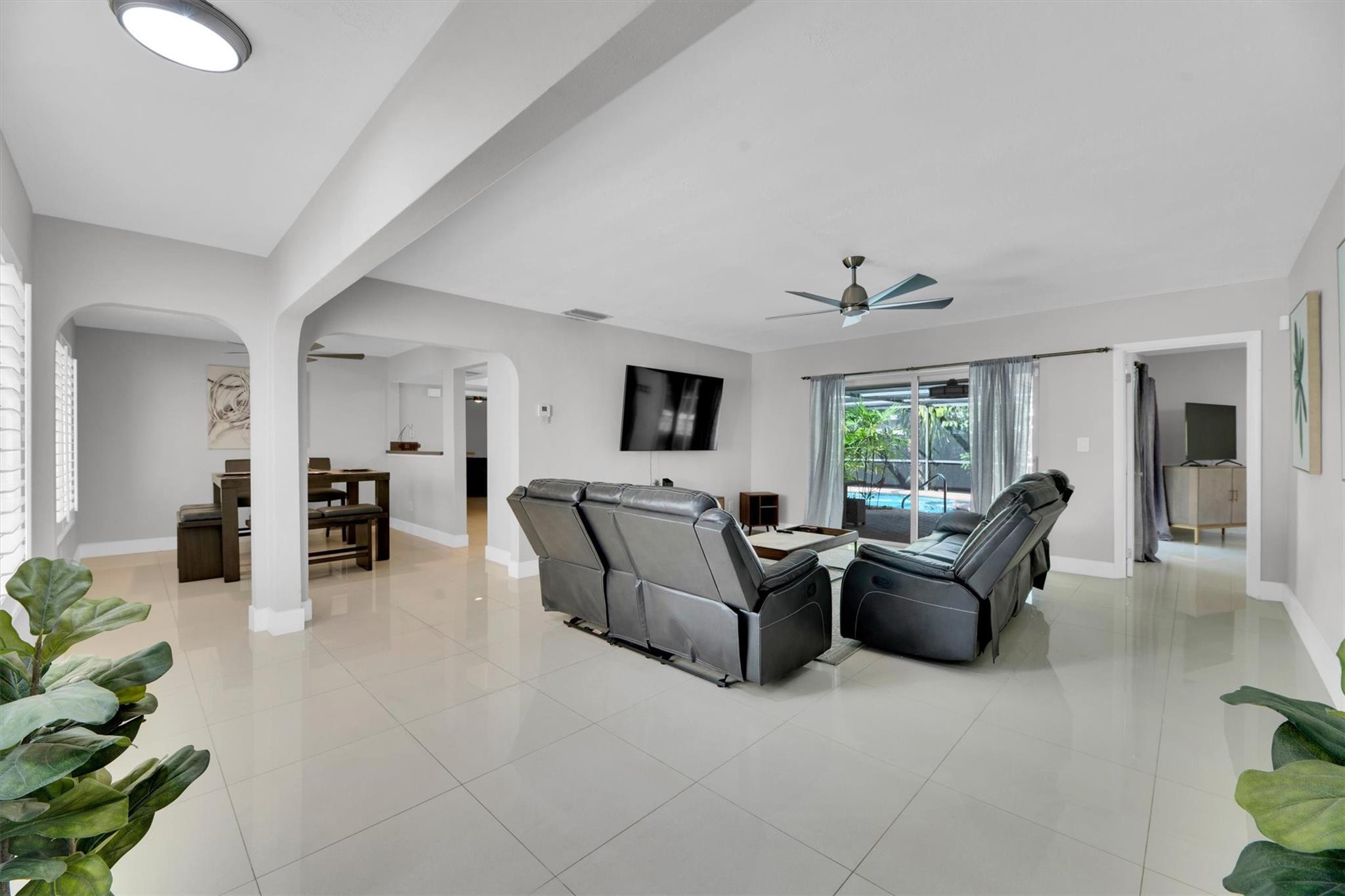 Pasadena Lakes South 75-4 - Residential