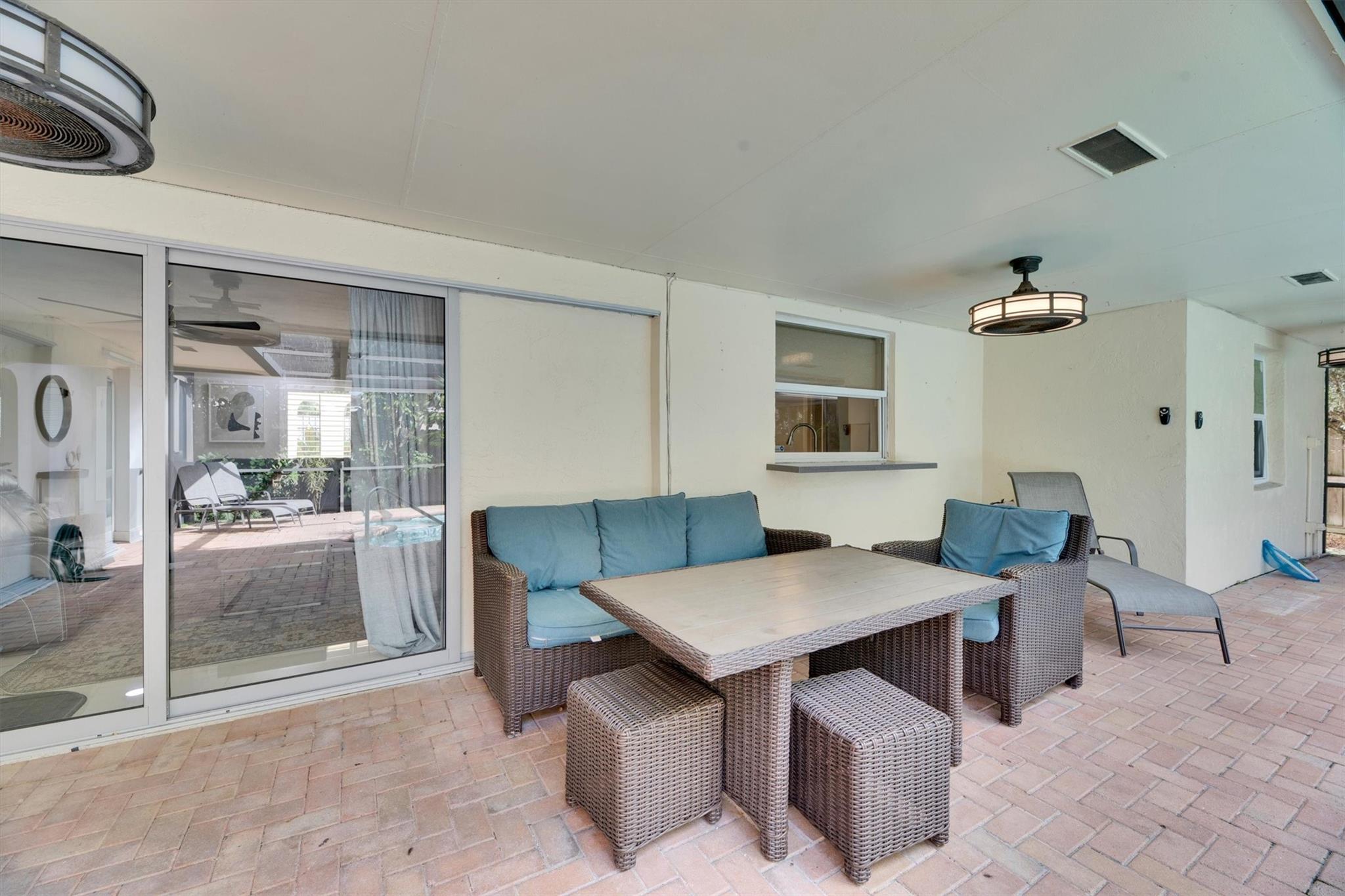 Pasadena Lakes South 75-4 - Residential