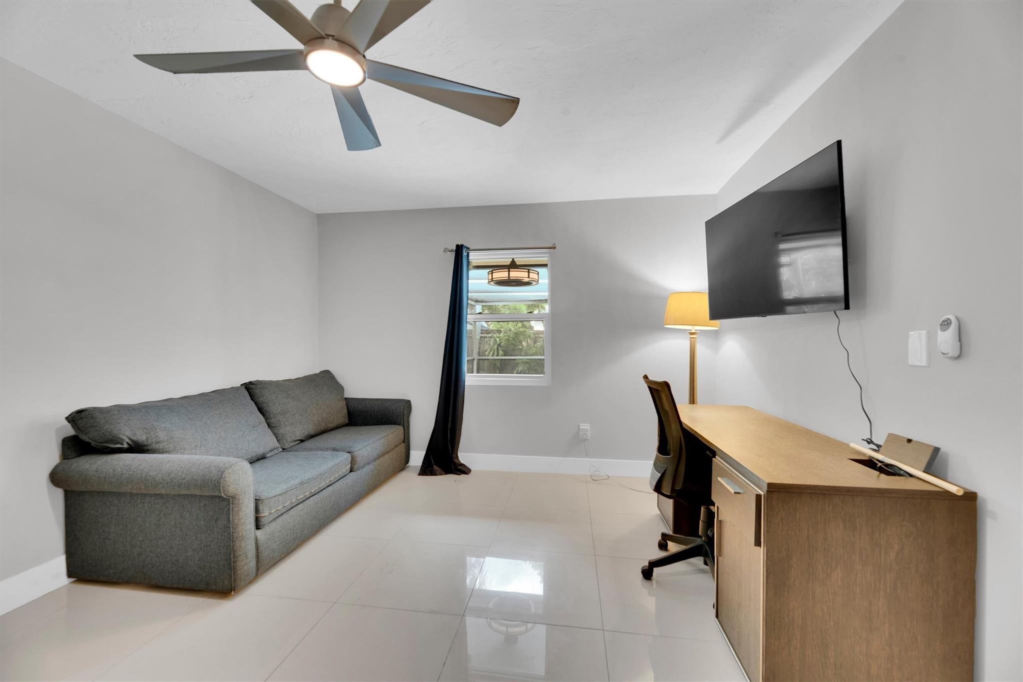 Pasadena Lakes South 75-4 - Residential