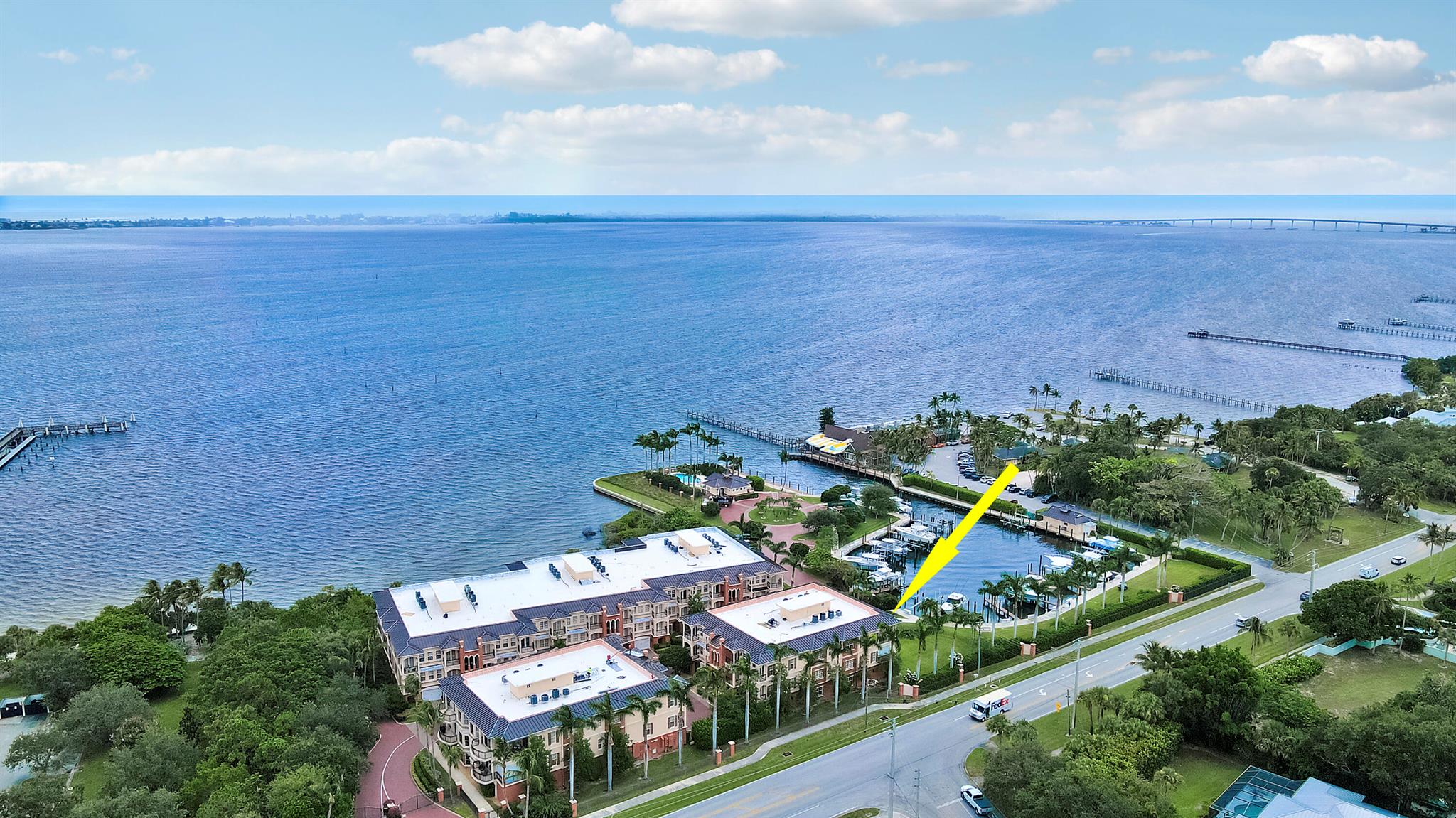 Outrigger Harbour Condomi - Residential