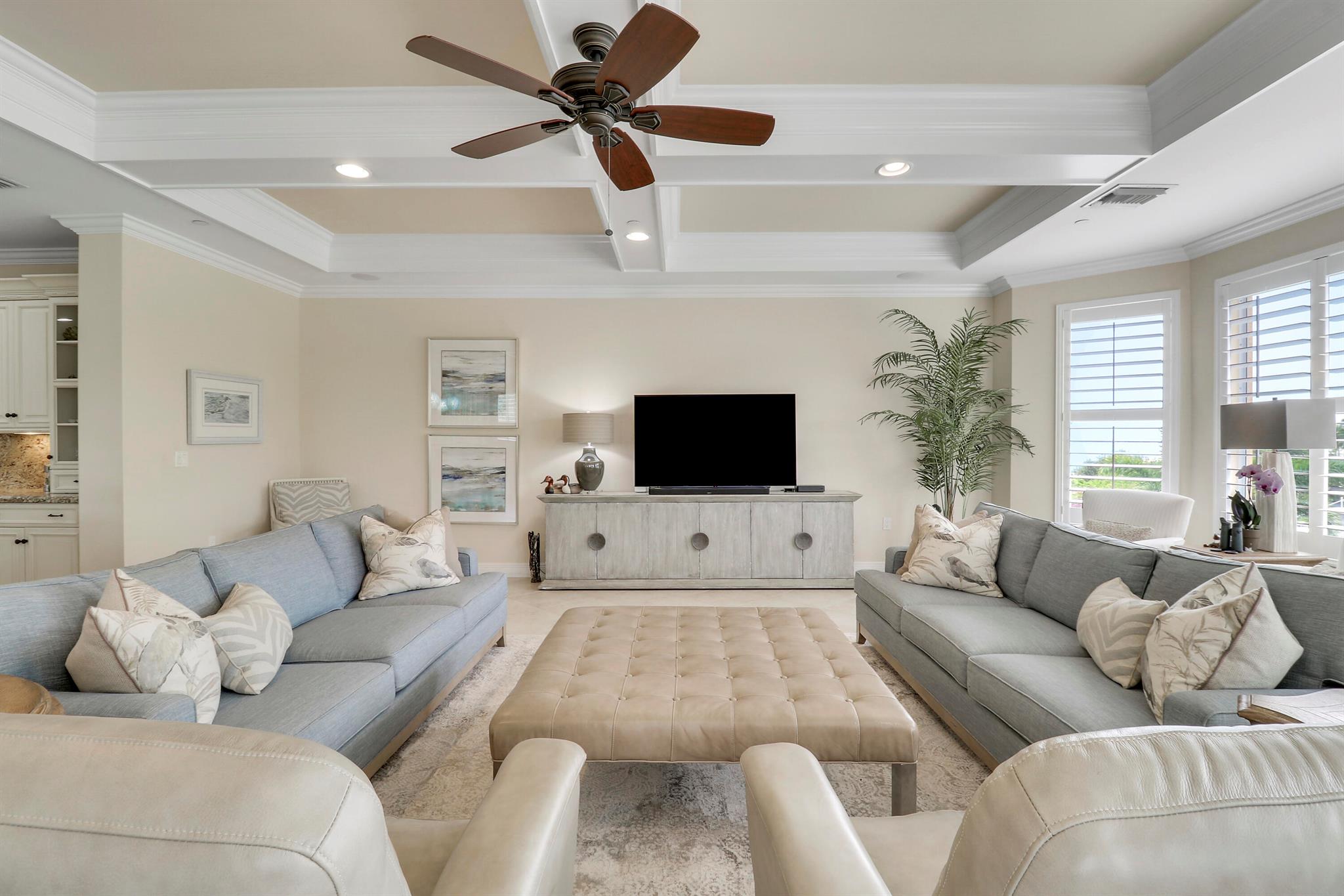 Outrigger Harbour Condomi - Residential