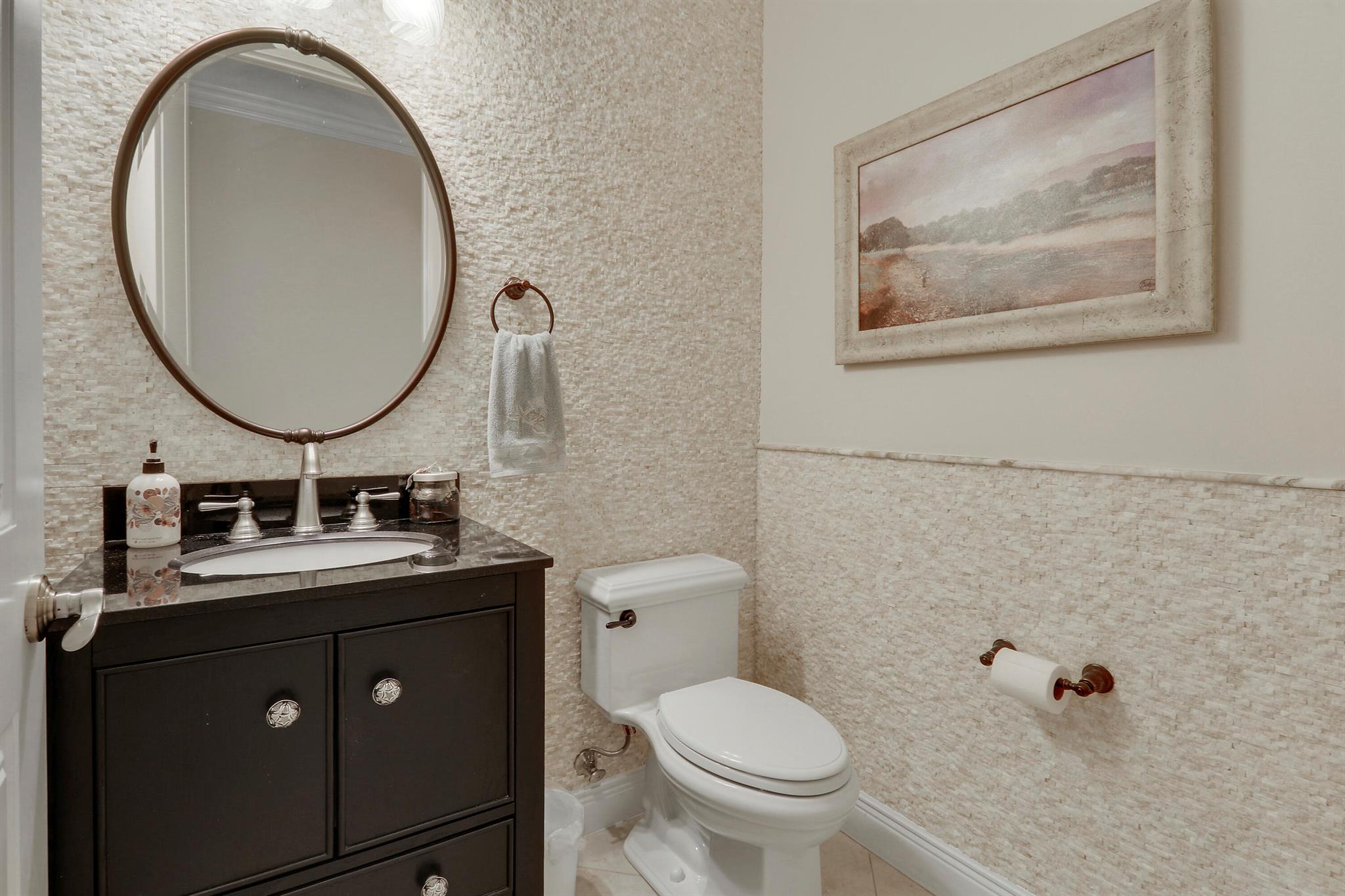 Outrigger Harbour Condomi - Residential