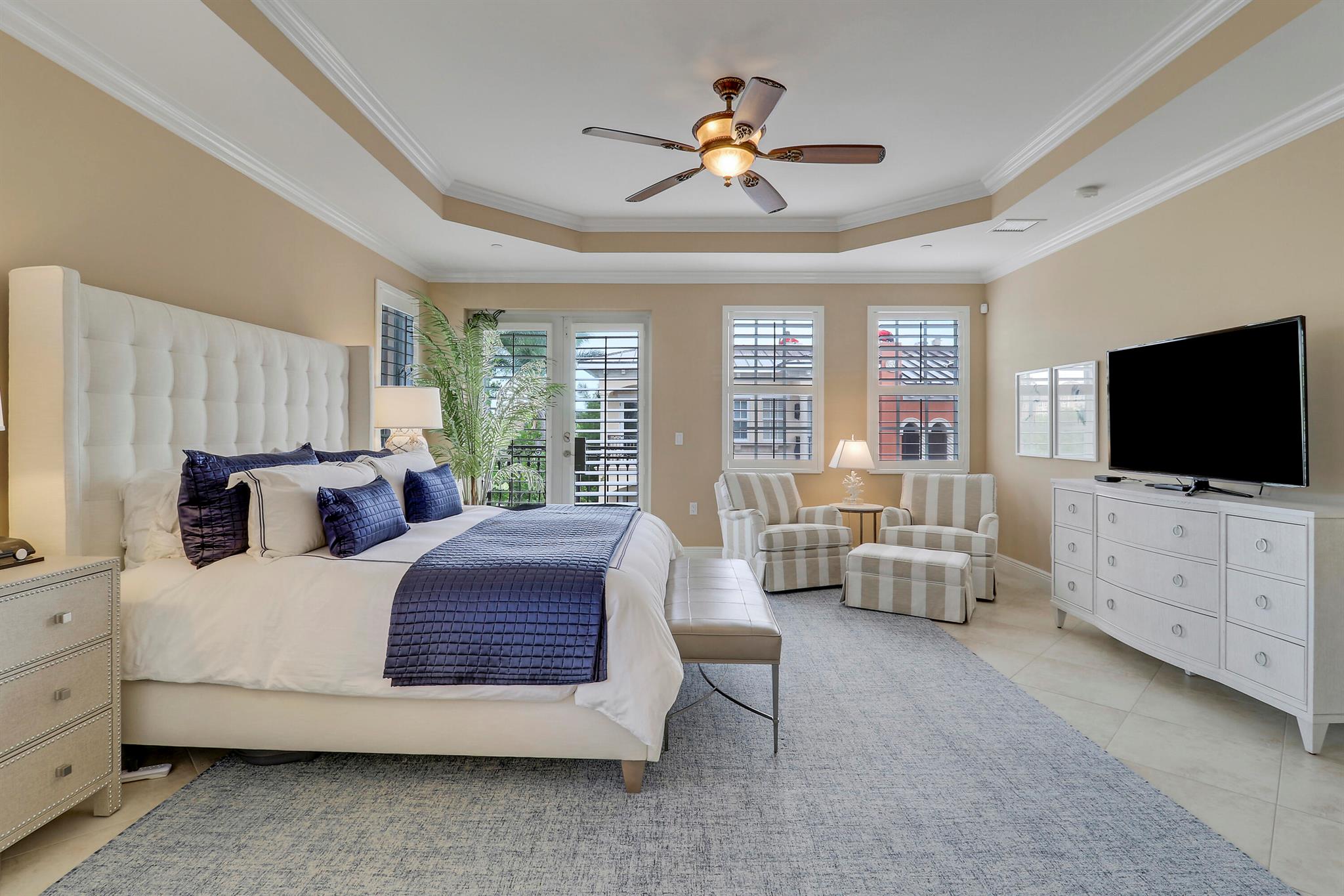 Outrigger Harbour Condomi - Residential