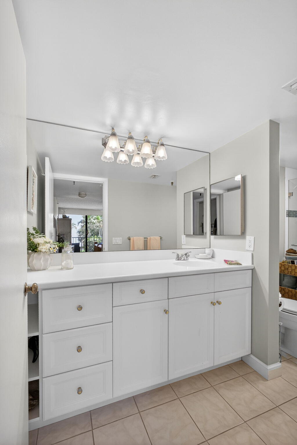 OCEANCREST - Residential Lease