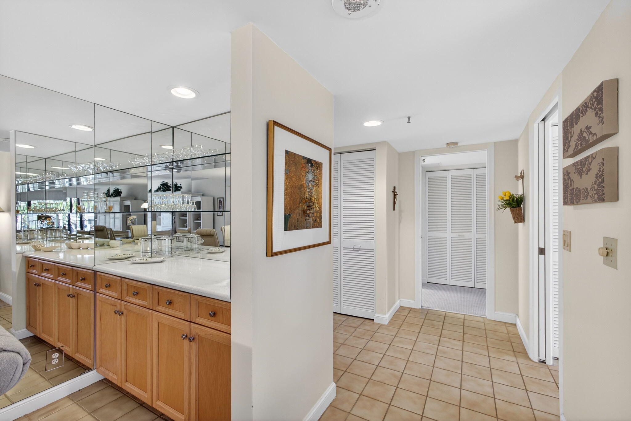 OCEANCREST - Residential Lease