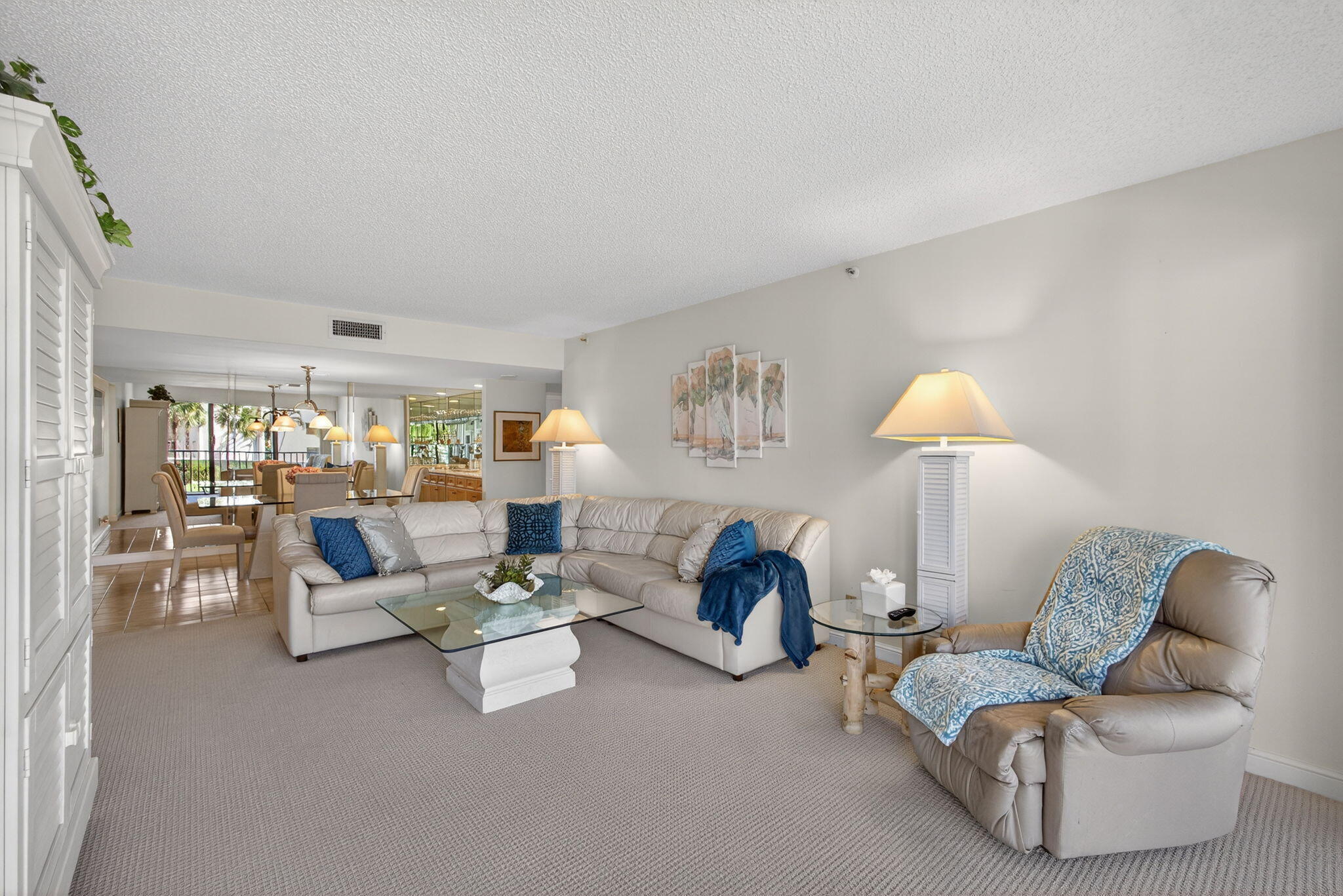 OCEANCREST - Residential Lease