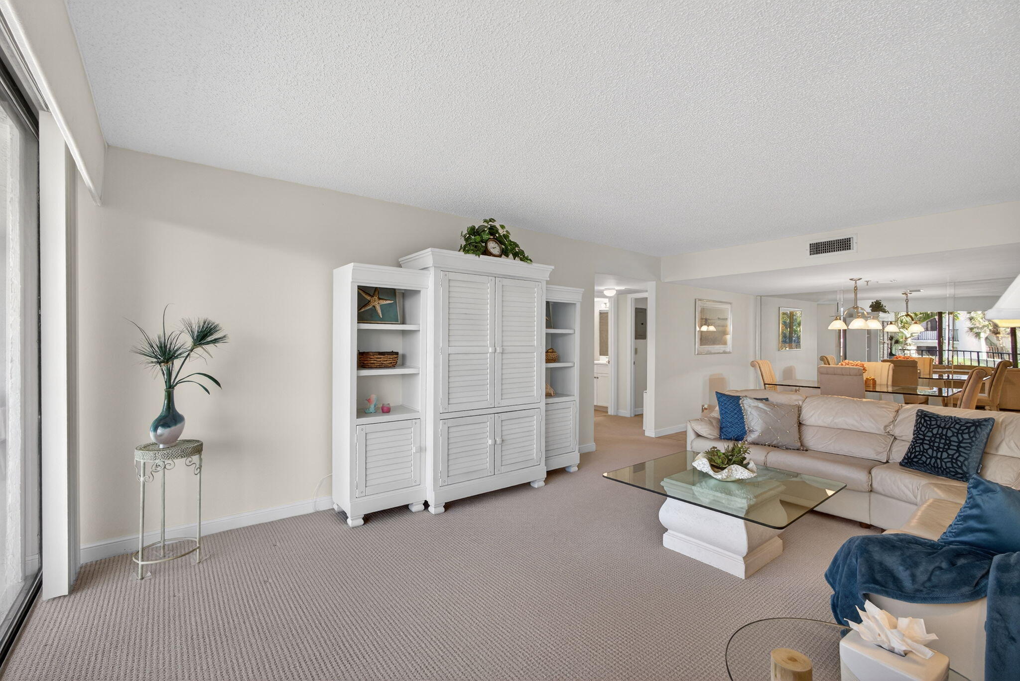 OCEANCREST - Residential Lease