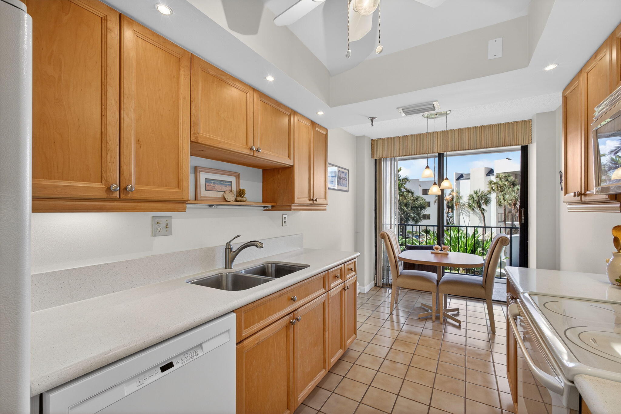 OCEANCREST - Residential Lease