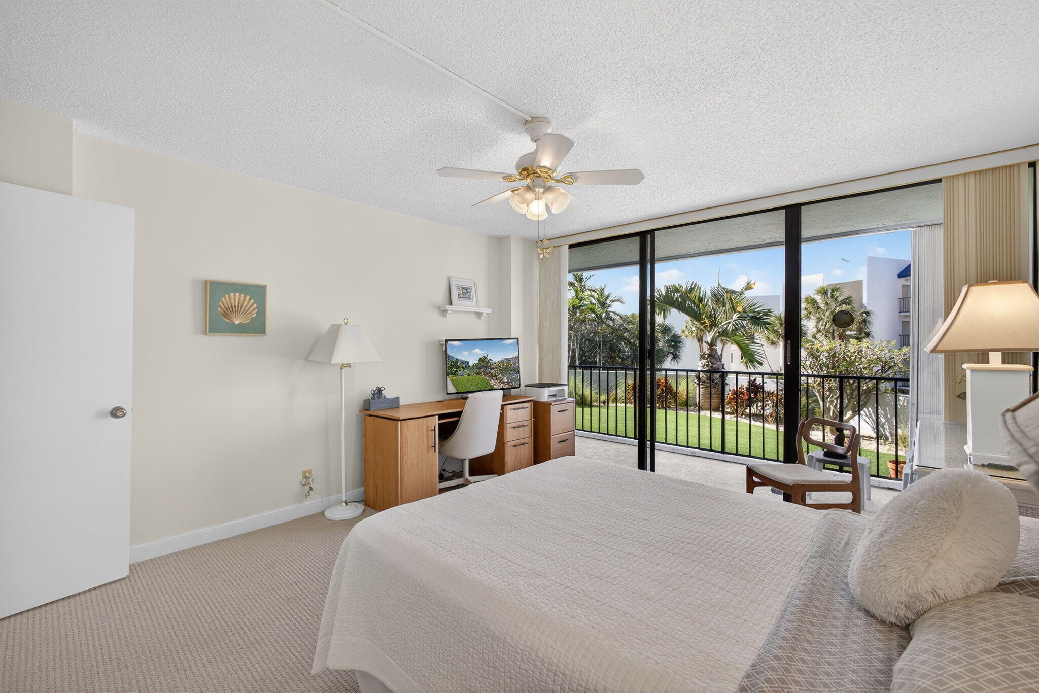 OCEANCREST - Residential Lease