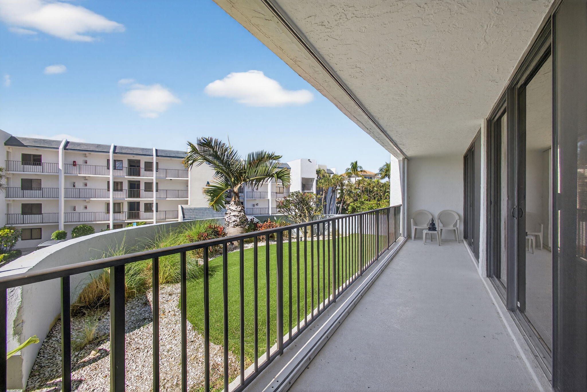 OCEANCREST - Residential Lease