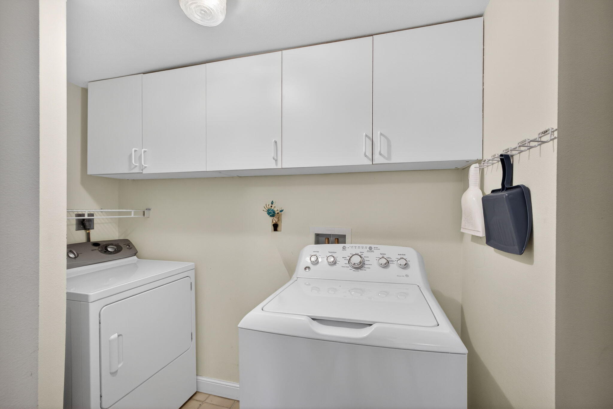 OCEANCREST - Residential Lease