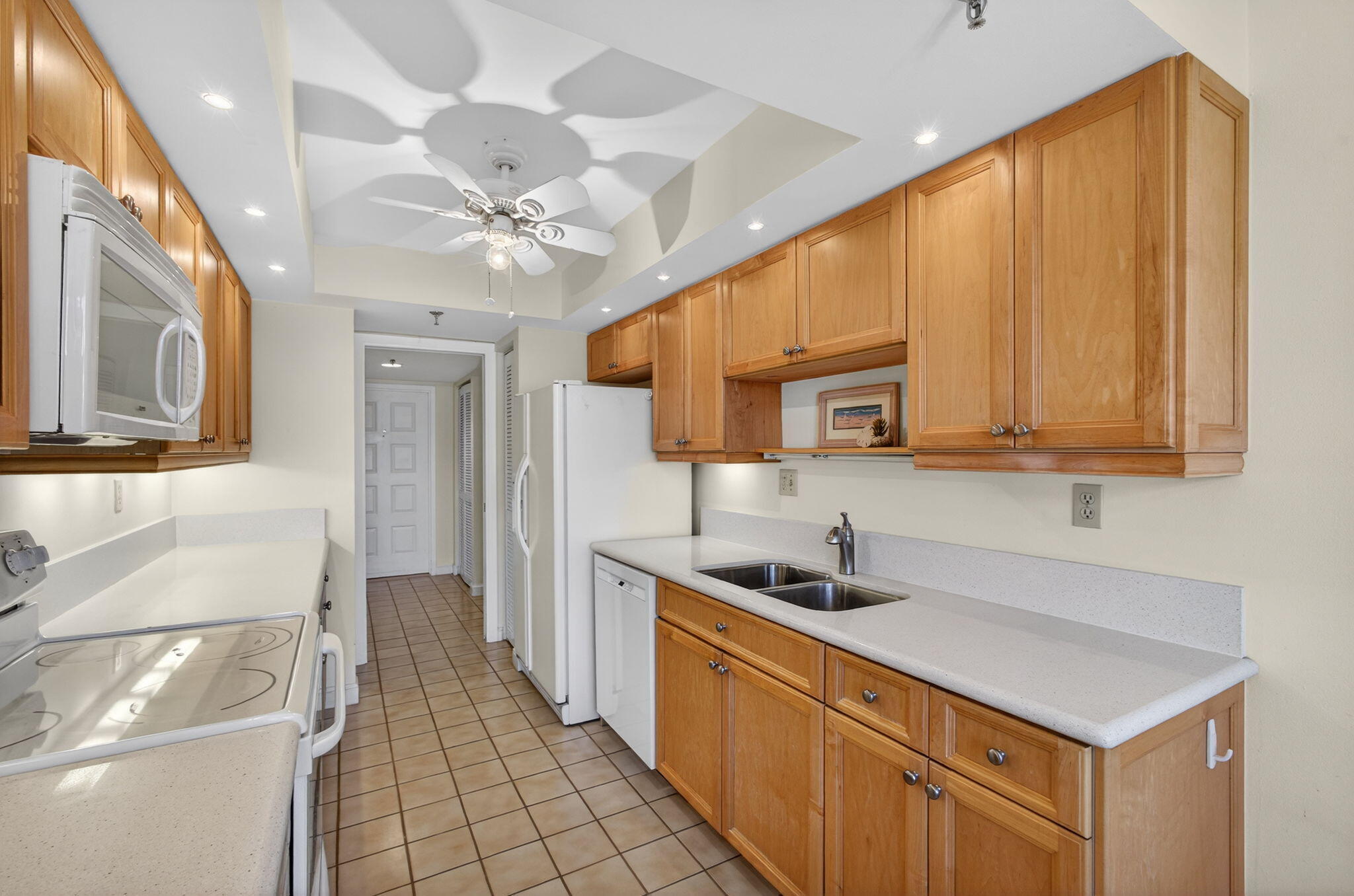 OCEANCREST - Residential Lease