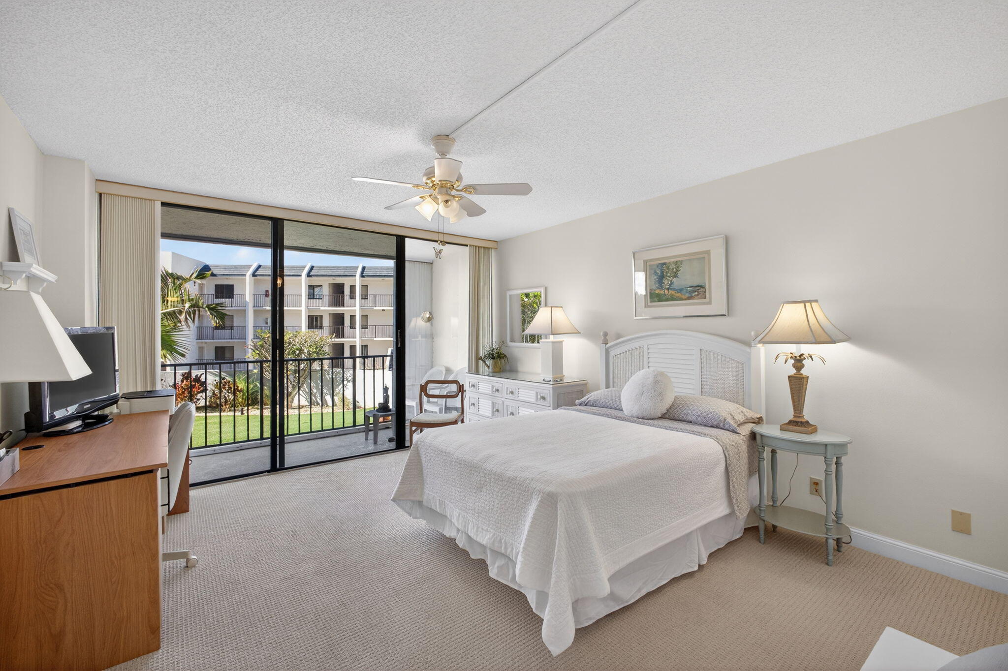 OCEANCREST - Residential Lease