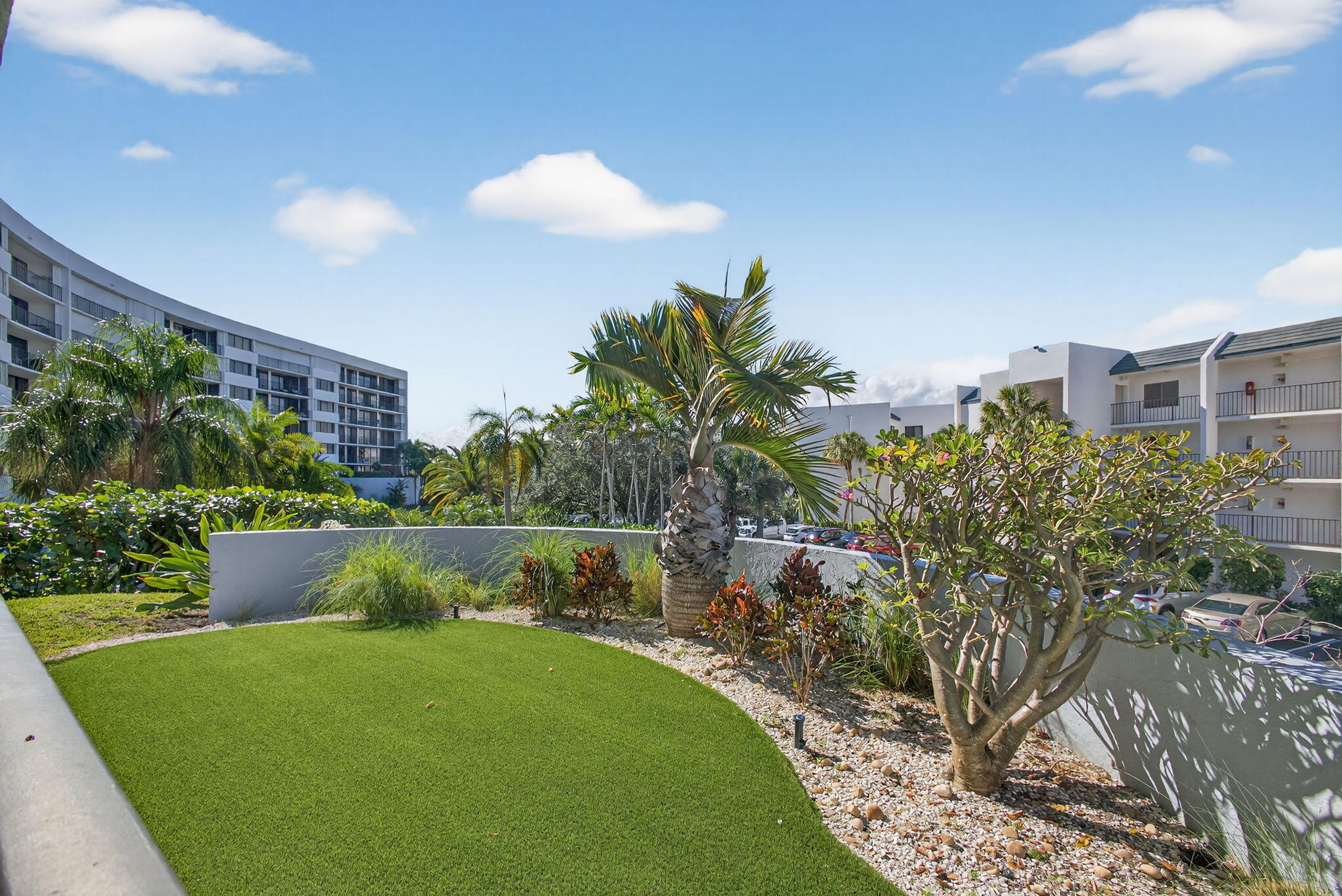 OCEANCREST - Residential Lease