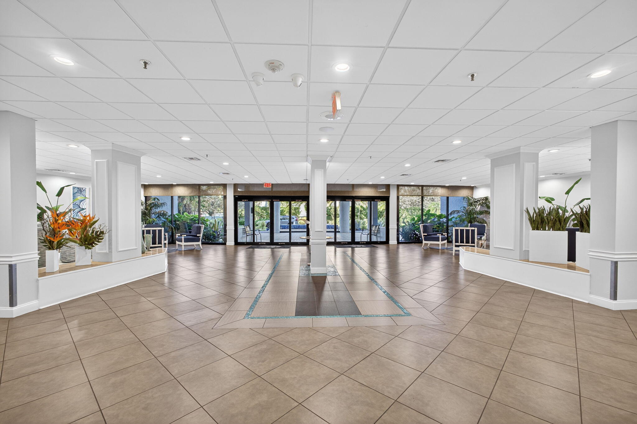 OCEANCREST - Residential Lease