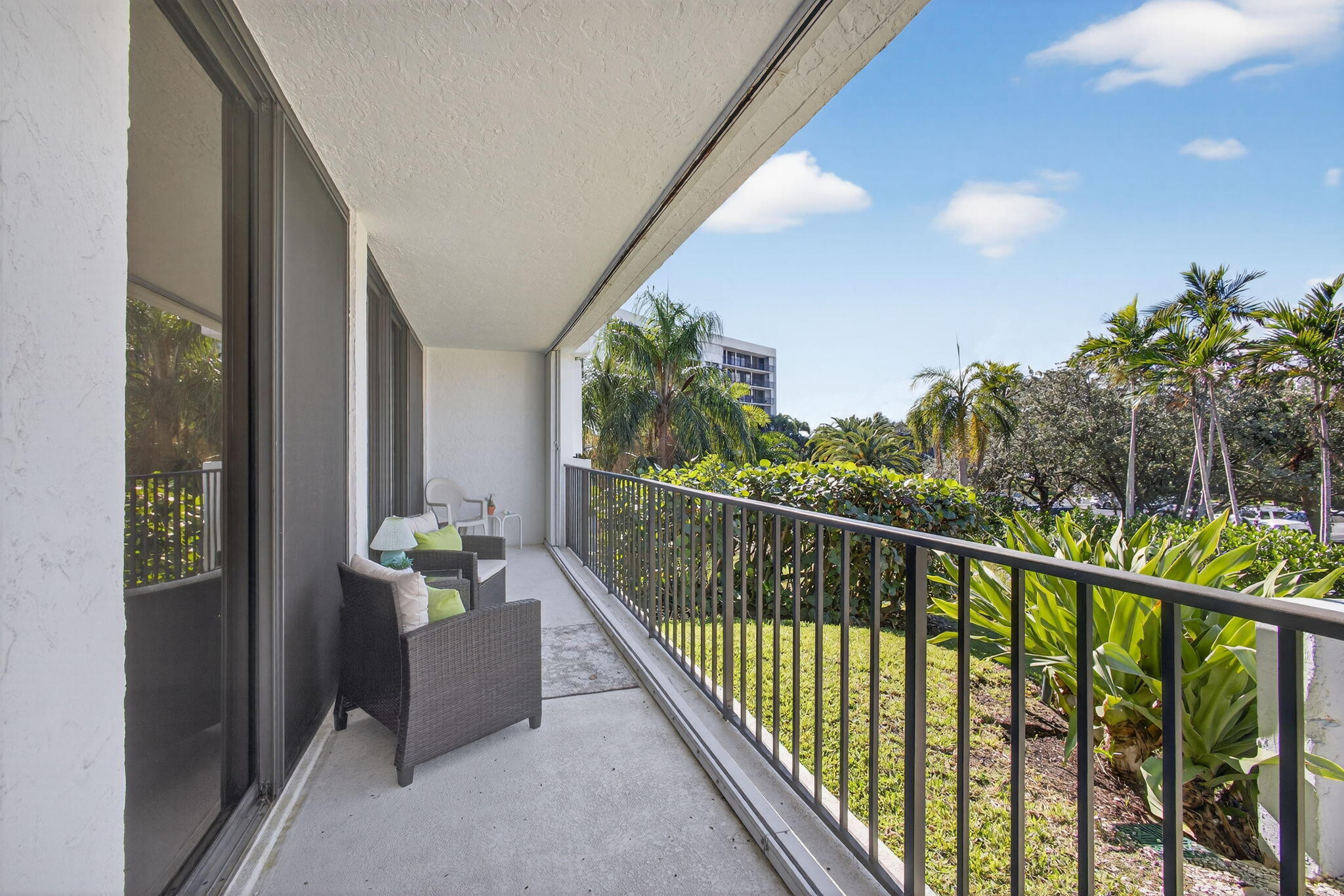 OCEANCREST - Residential Lease