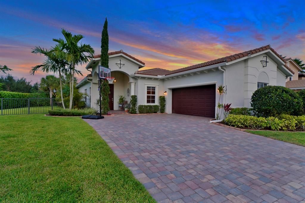 Photo of 131 Darby Island Place, Jupiter, FL 33458 (MLS # R10719835)