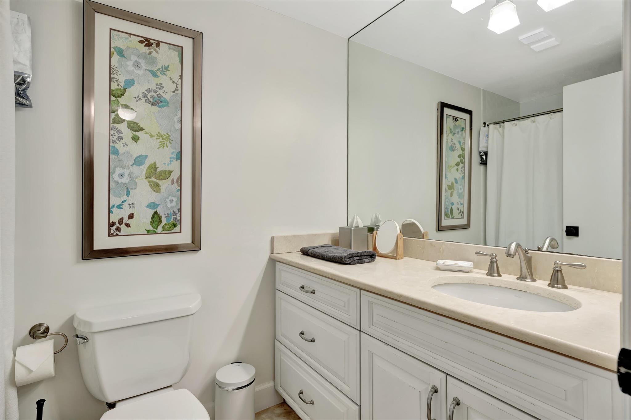 PLANTATION VILLAS CONDO F - Residential Lease