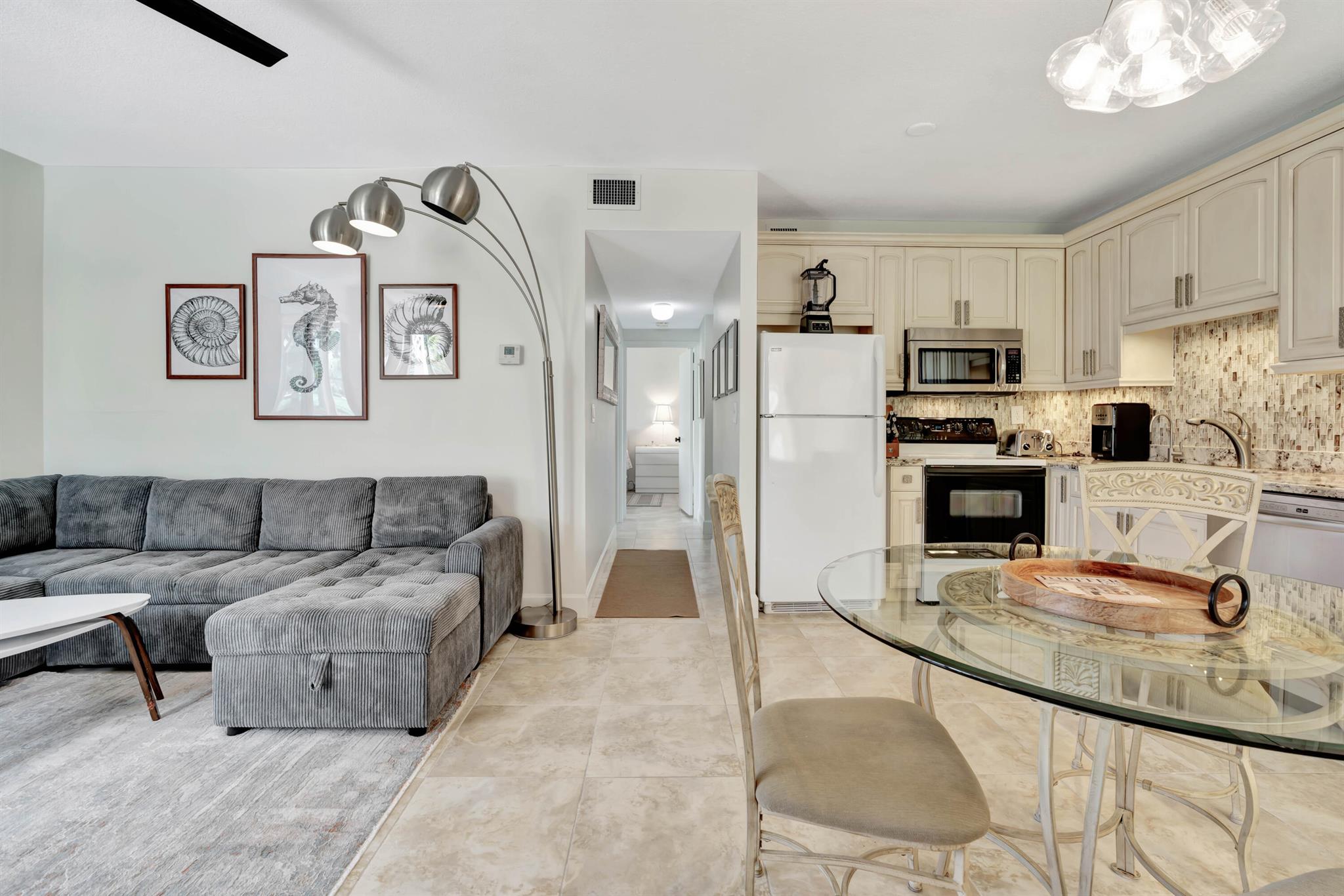 PLANTATION VILLAS CONDO F - Residential Lease