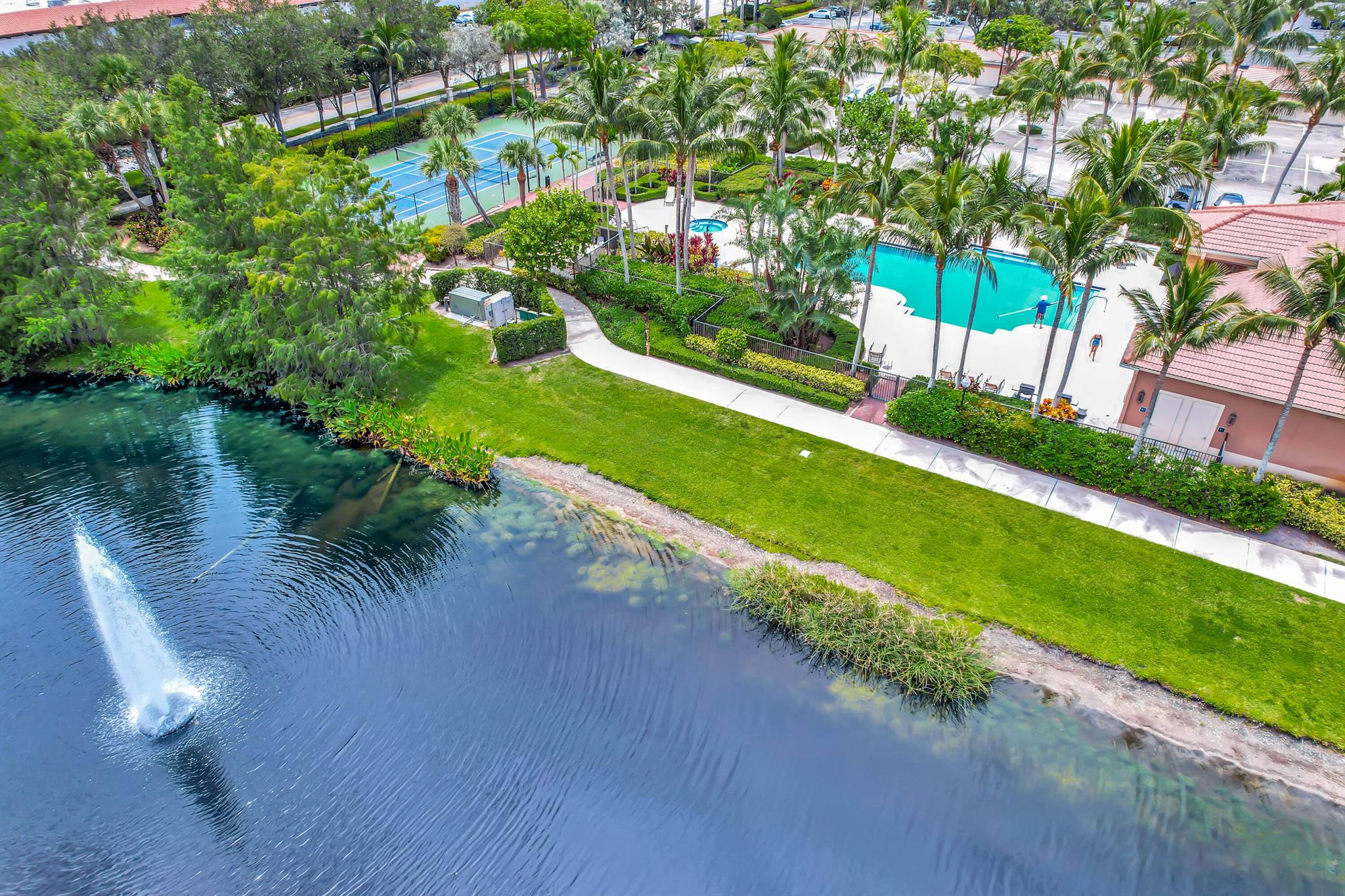 PLANTATION VILLAS CONDO F - Residential Lease