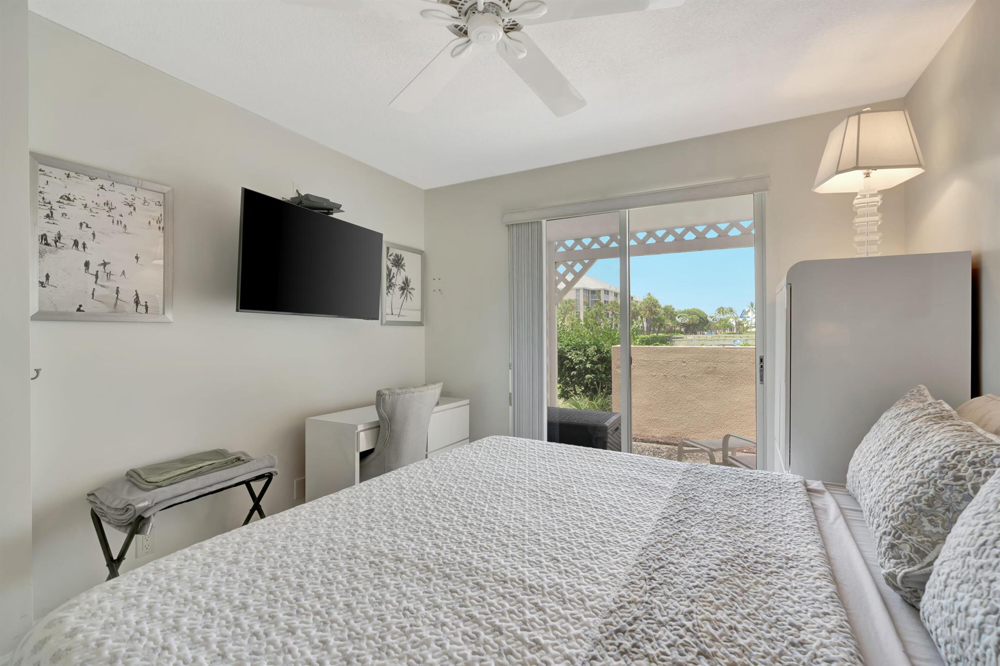 PLANTATION VILLAS CONDO F - Residential Lease