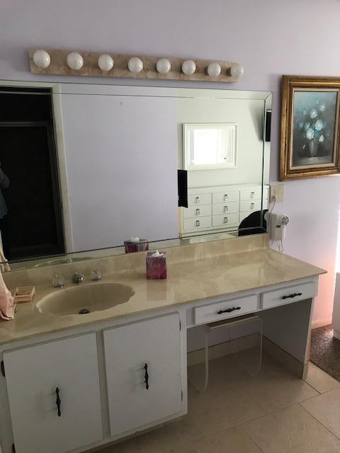 PALM GREENS - Residential