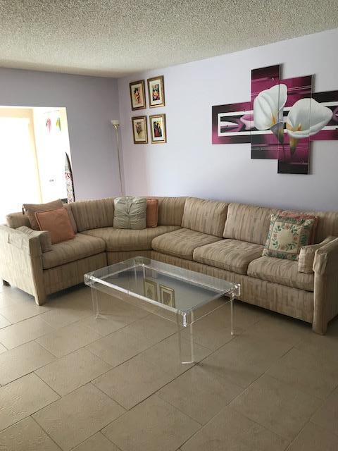 PALM GREENS - Residential