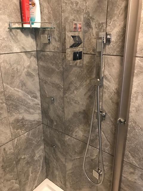 PALM GREENS - Residential