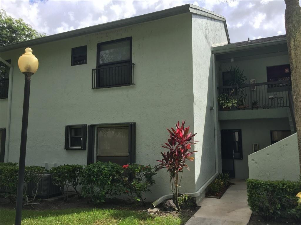 4001 Carambola Circle