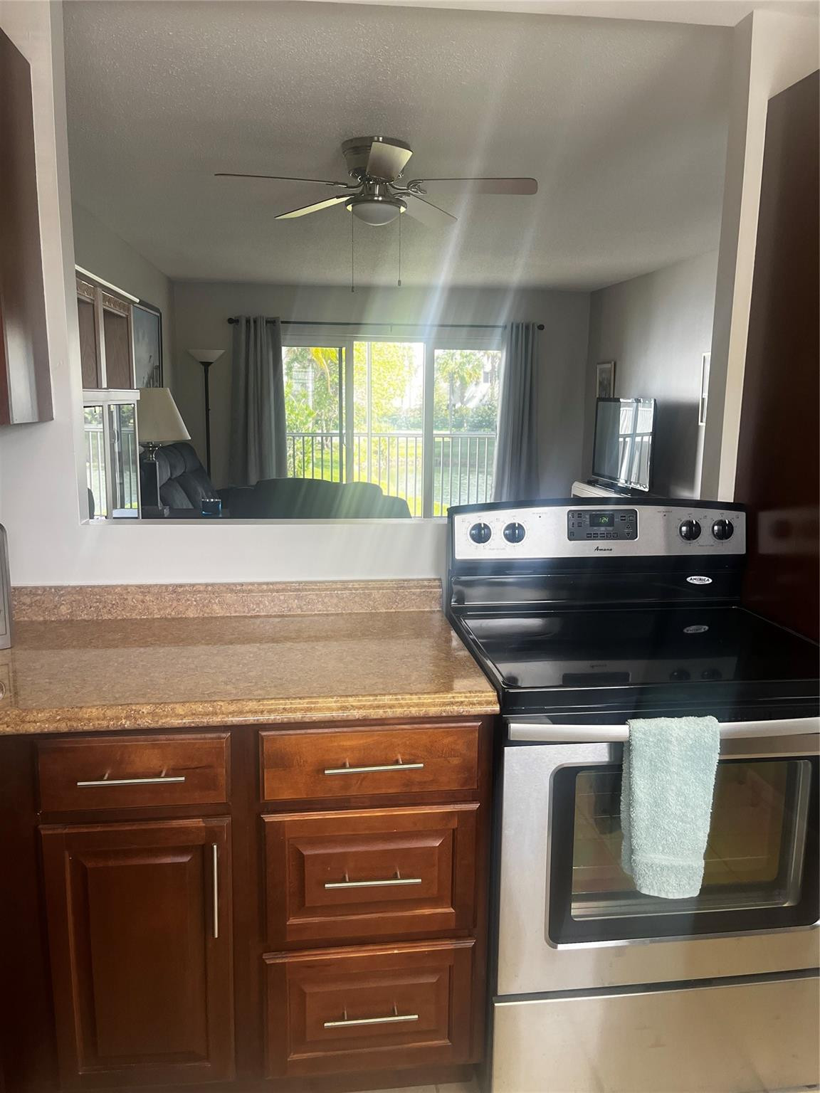 600 NE 2nd Street 207