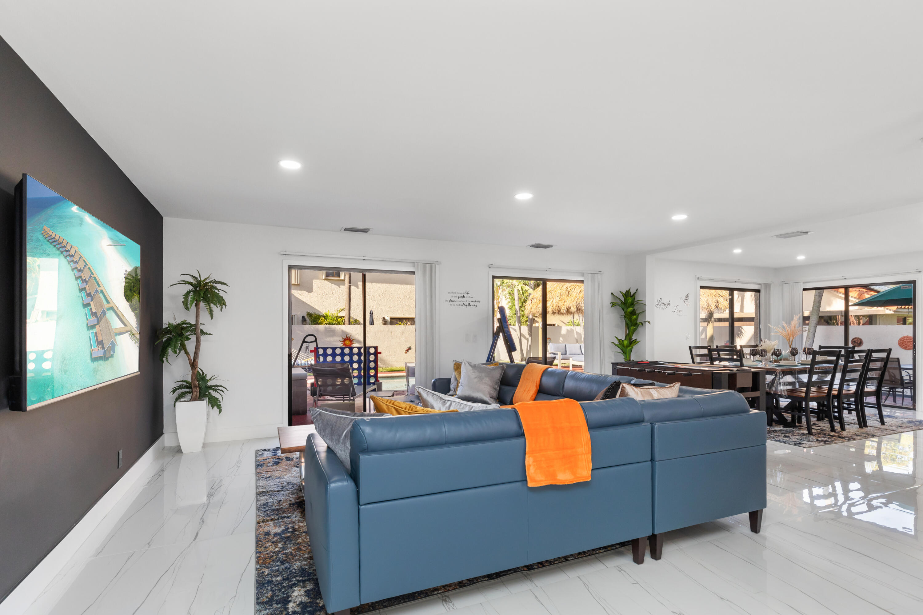 484 NW 38th Terrace
