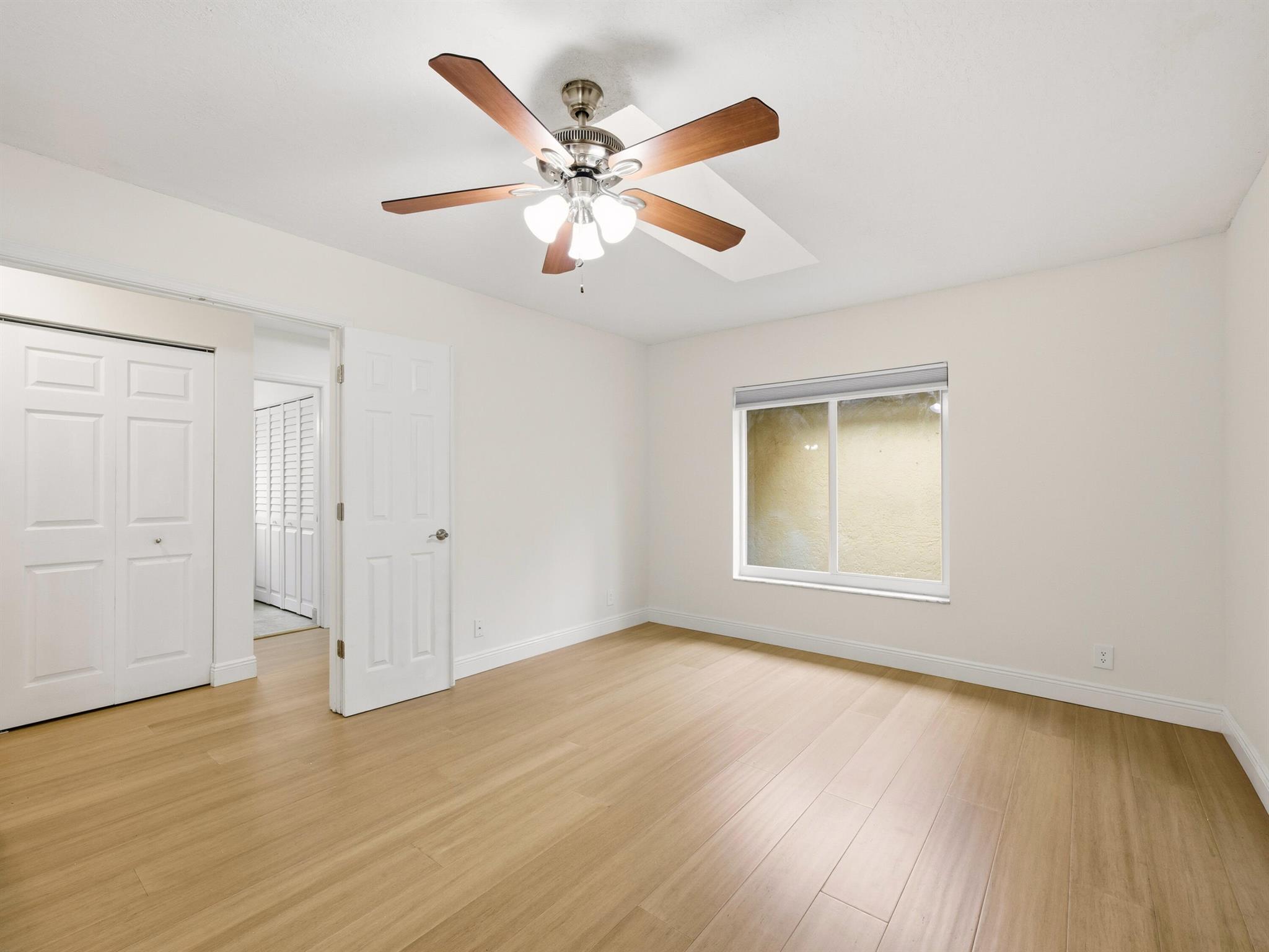 View photos, virtual tours, details... 801 Maplewood Drive