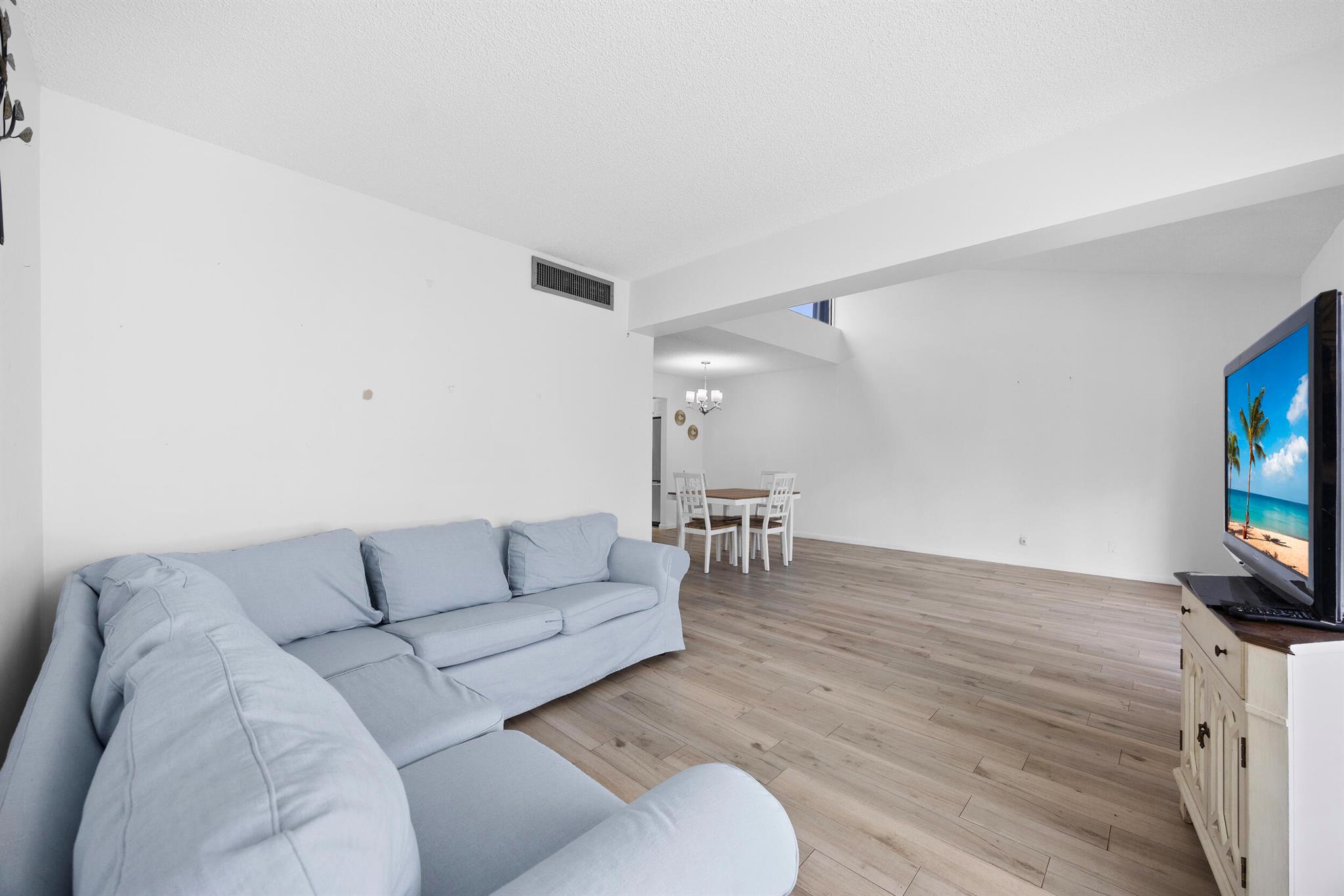 BOUNDBROOK CONDO S - Residential