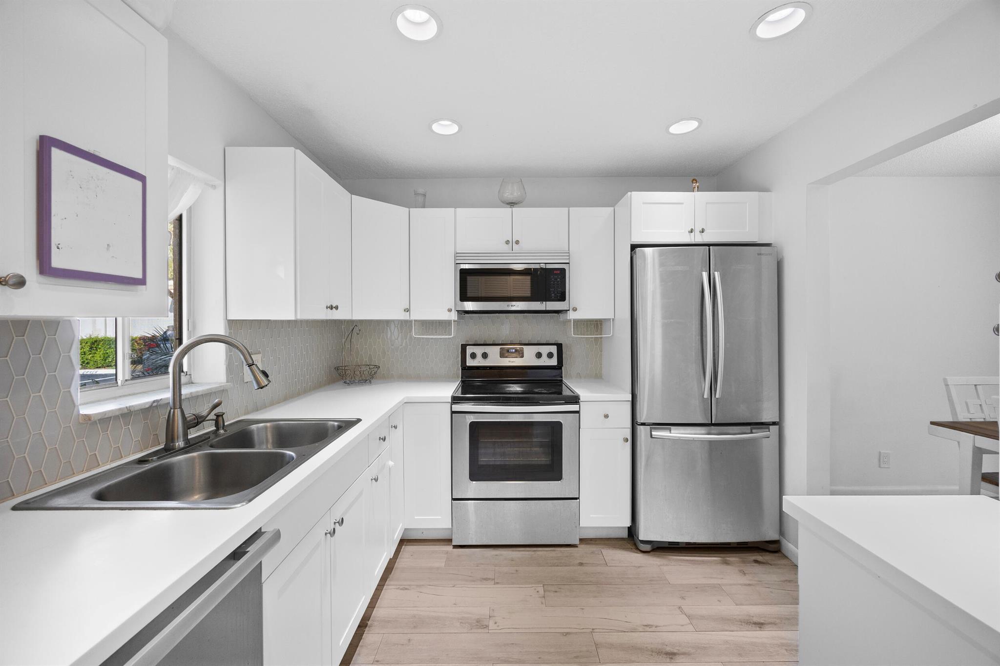 BOUNDBROOK CONDO S - Residential