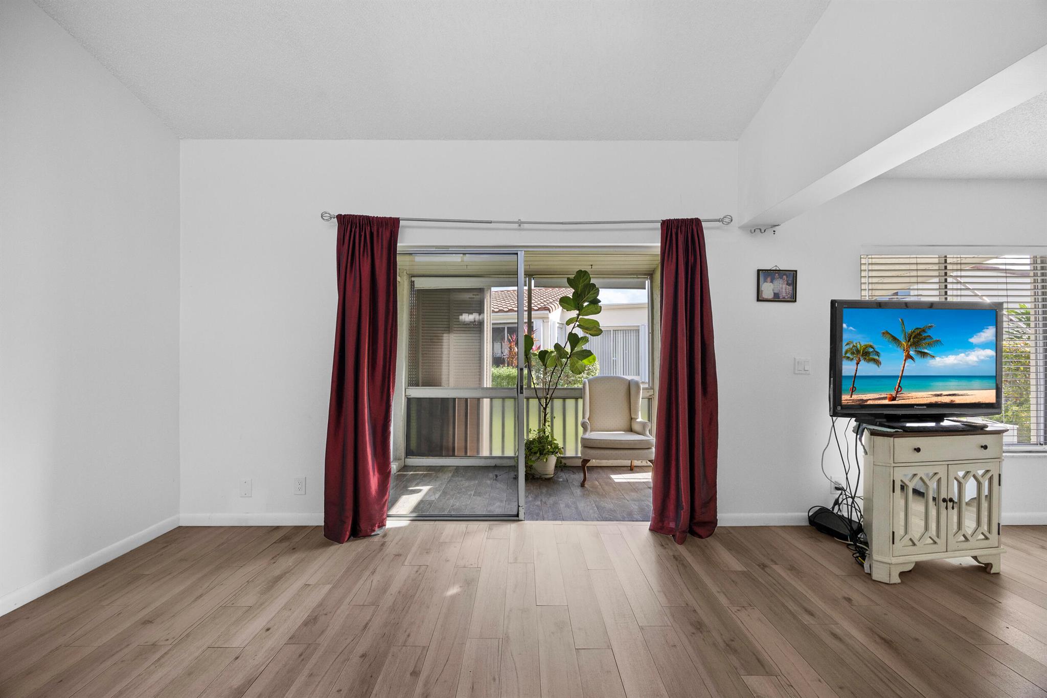 BOUNDBROOK CONDO S - Residential