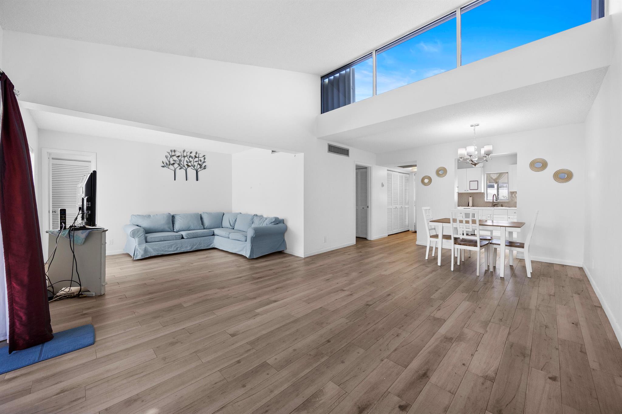 BOUNDBROOK CONDO S - Residential