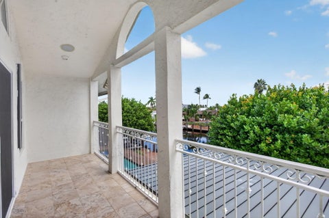 Tiny photo for 4130 NE 23rd Avenue, Lighthouse Point, FL 33064 (MLS # B26088794)