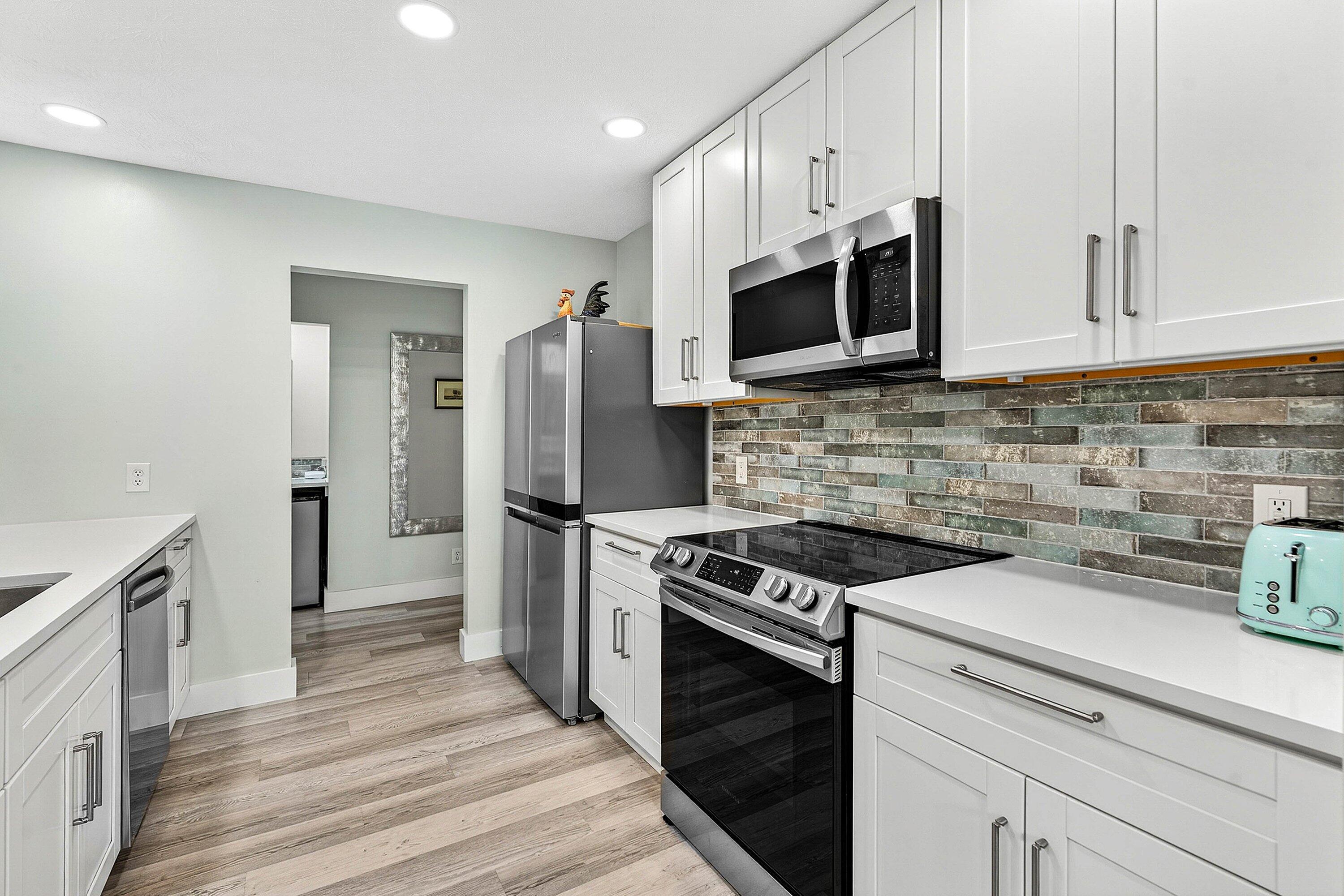 EAGLEWOOD - Residential