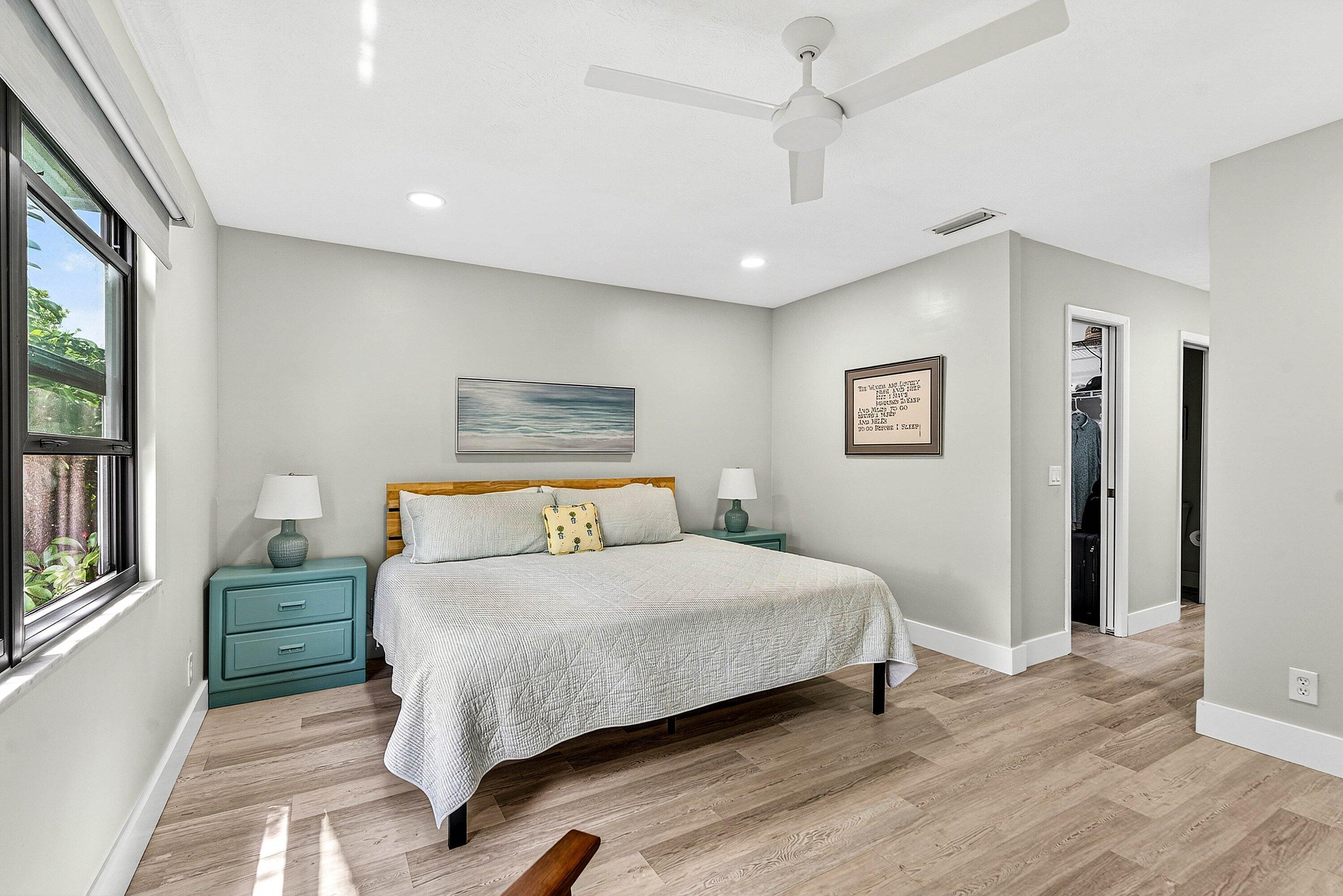 8560 SE Eaglewood Way