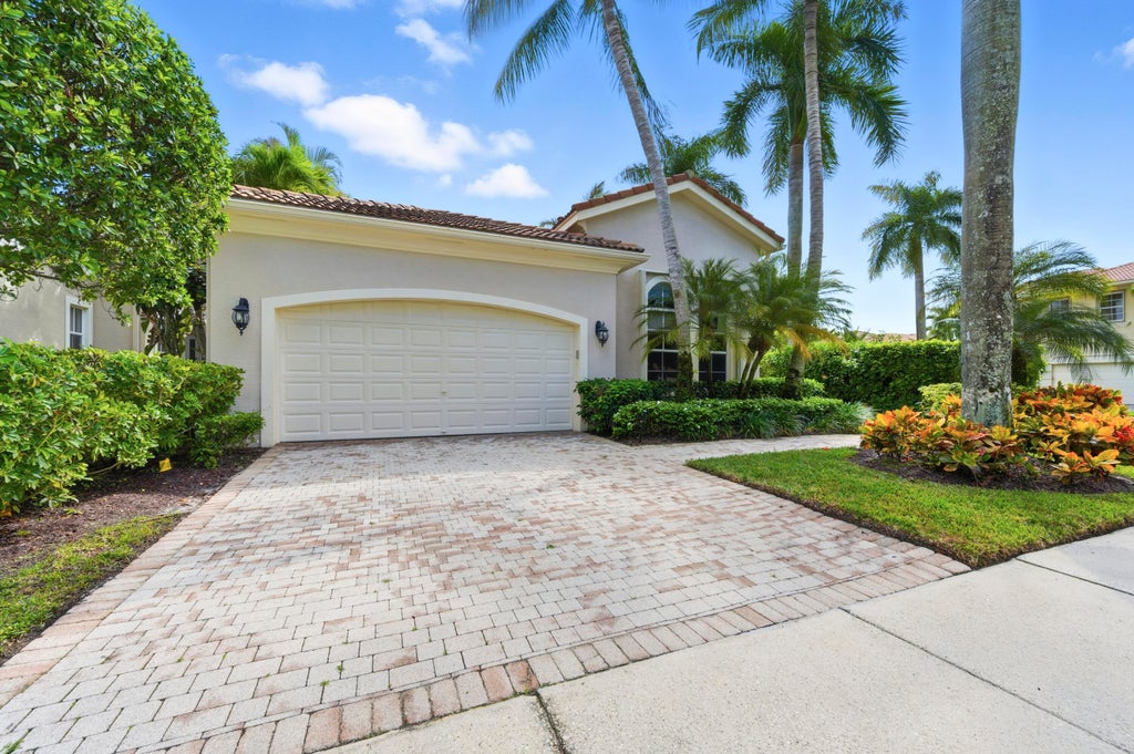 Photo of 102 Andalusia Way, Palm Beach Gardens, FL 33418 (MLS # R11133743)